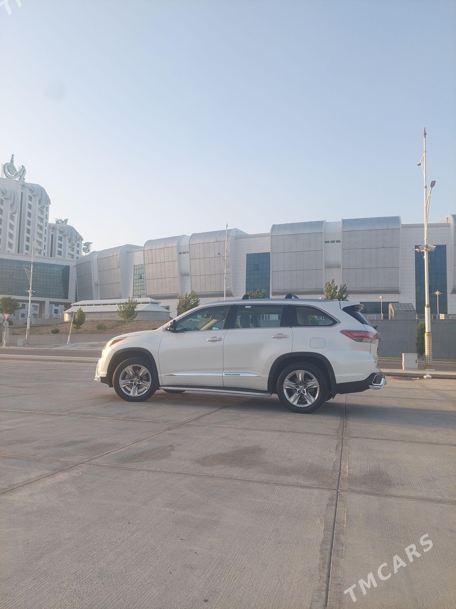 Toyota Highlander 2015 - 395 000 TMT - 30 мкр - img 1