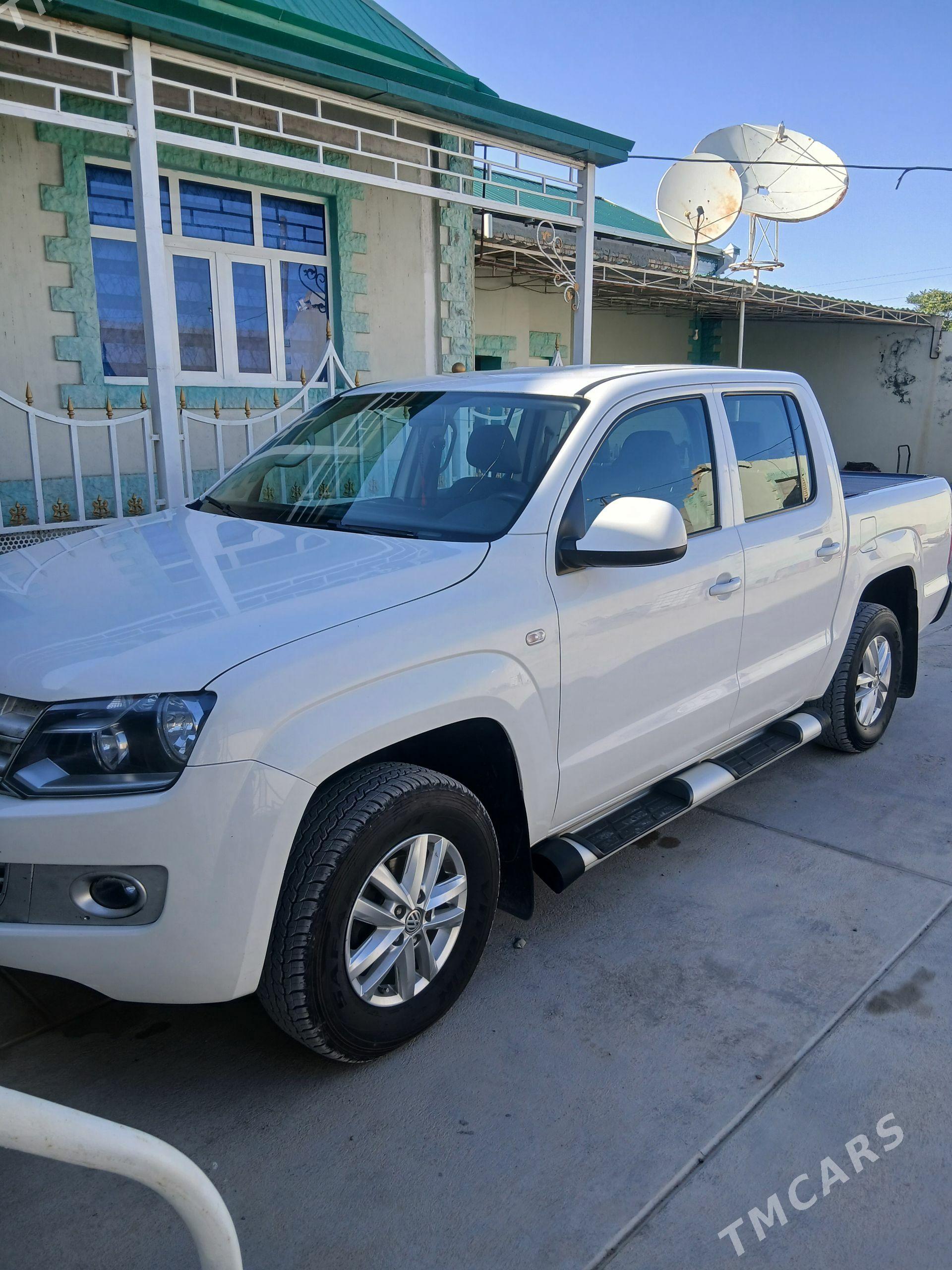Volkswagen Amarok 2013 - 230 000 TMT - Кака - img 1