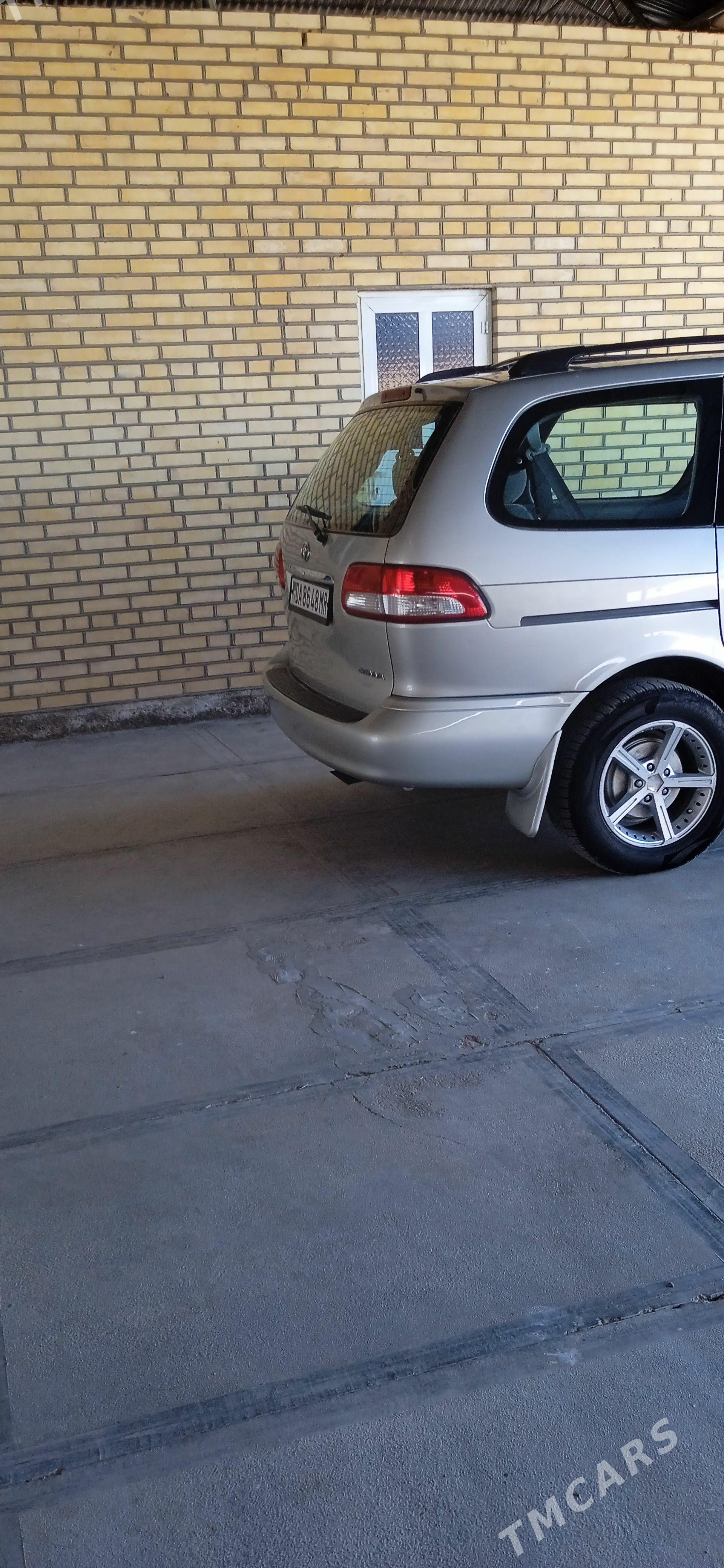 Toyota Sienna 2002 - 238 000 TMT - Mary - img 1