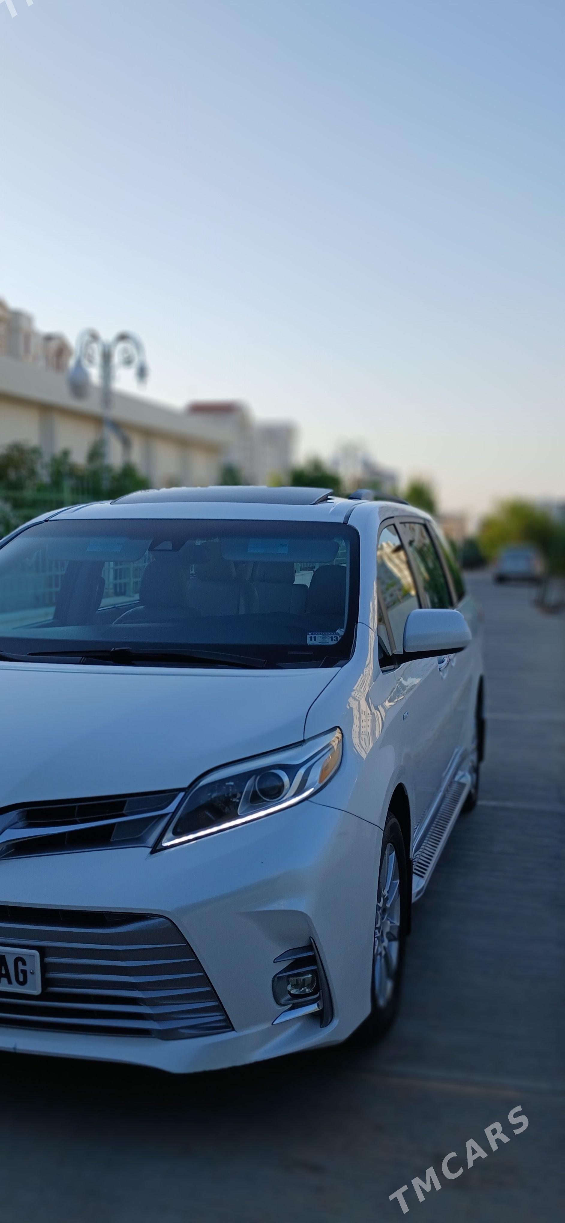 Toyota Sienna 2020 - 425 000 TMT - Мир 7 - img 1