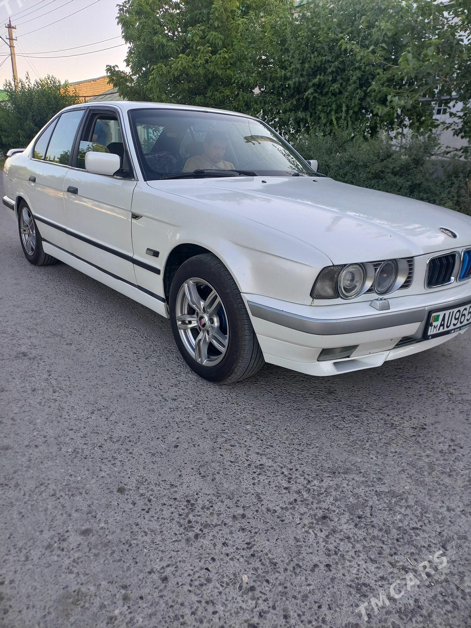 BMW 525 1988 - 65 000 TMT - Bedew - img 1