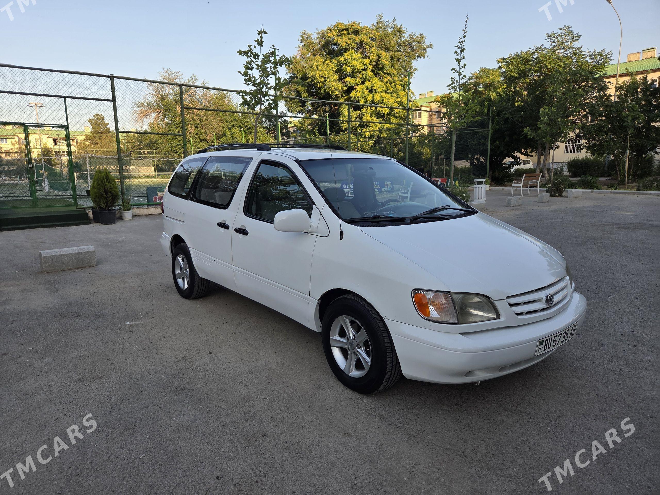 Toyota Sienna 2000 - 155 000 TMT - 9 mkr - img 1