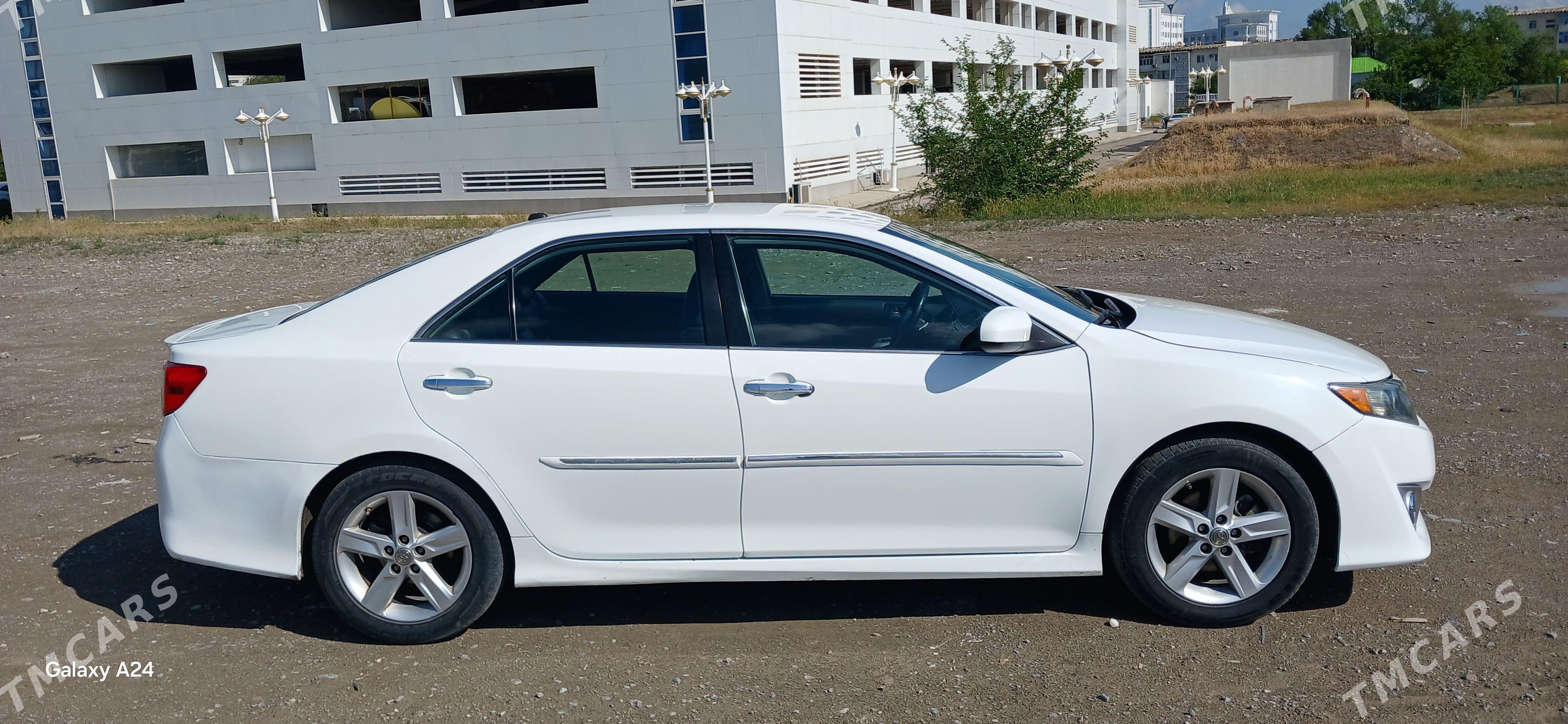 Toyota Camry 2014 - 235 000 TMT - Olimpiýa şäherçesi - img 1