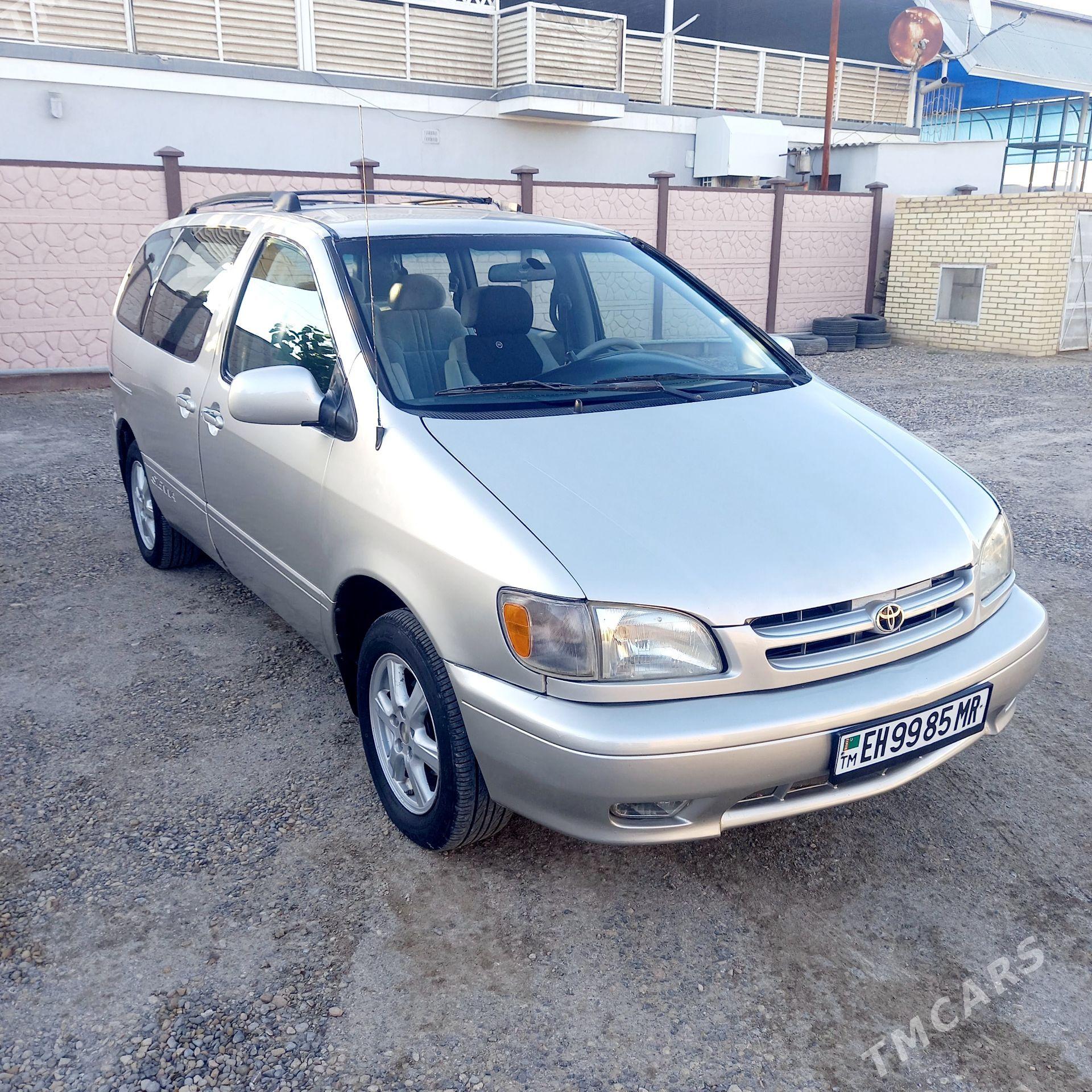 Toyota Sienna 2000 - 177 000 TMT - Мары - img 1
