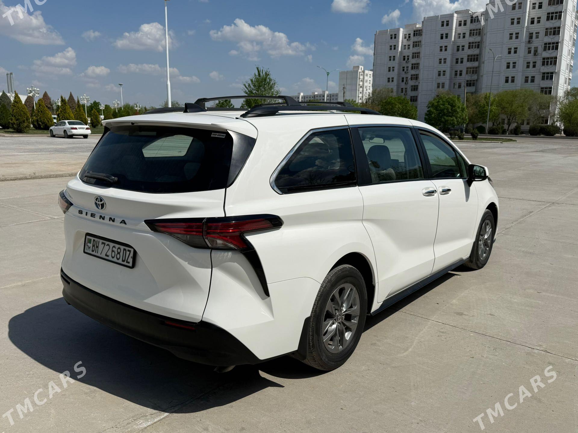 Toyota Sienna 2021 - 488 000 TMT - Дашогуз - img 1