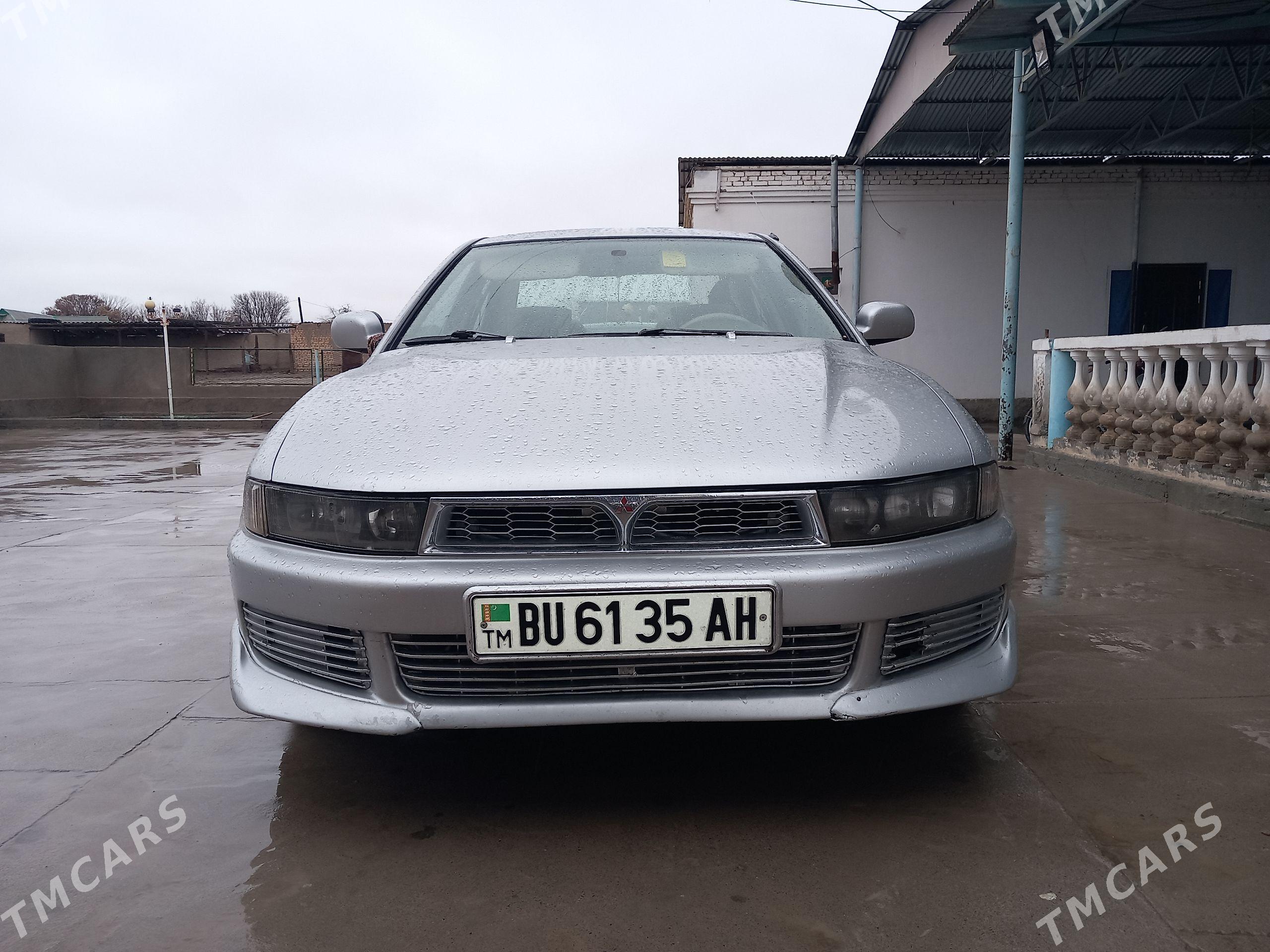 Mitsubishi Galant 2002 - 80 000 TMT - Kaka - img 1
