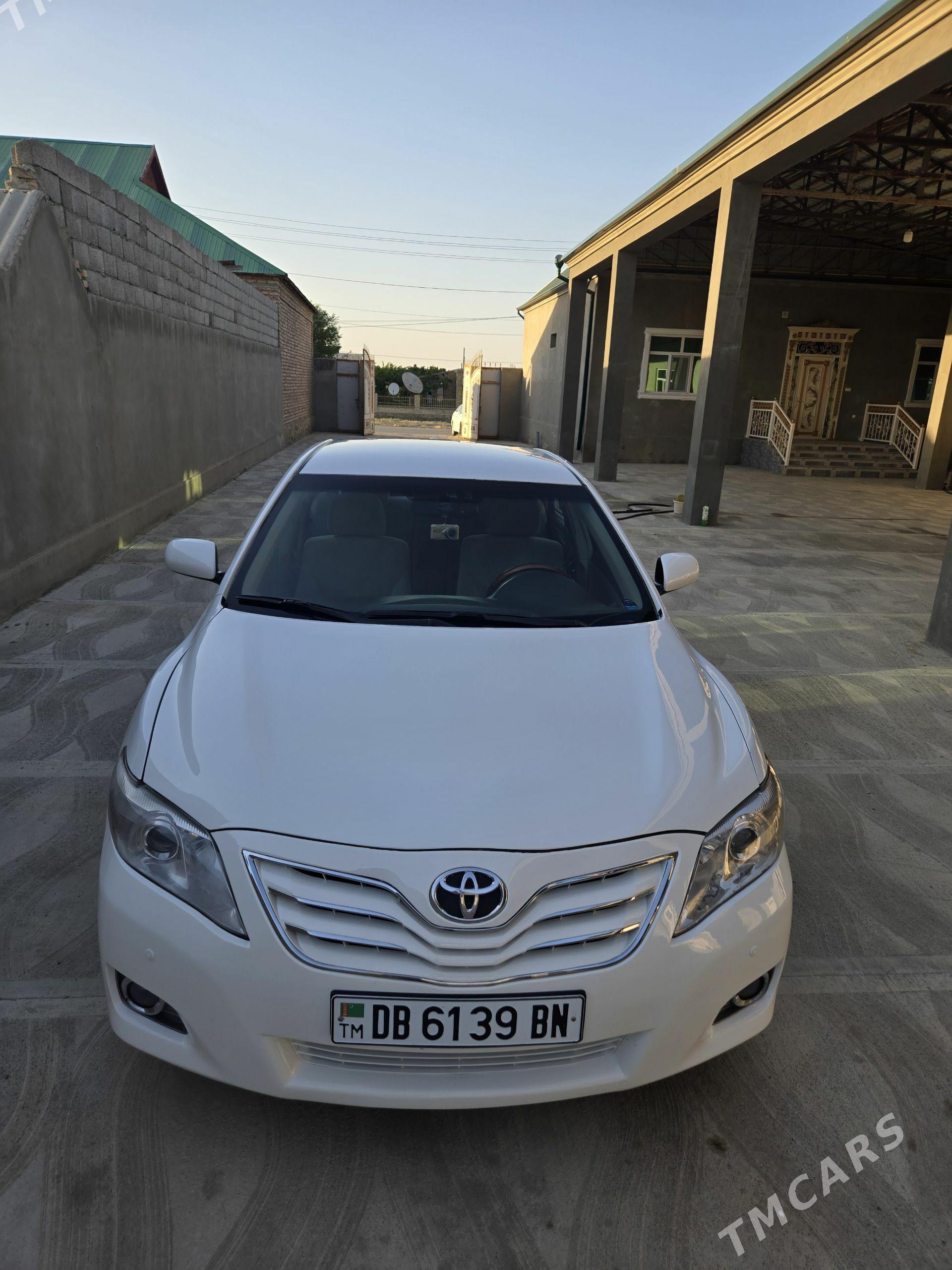 Toyota Camry 2010 - 230 000 TMT - Bereket - img 1