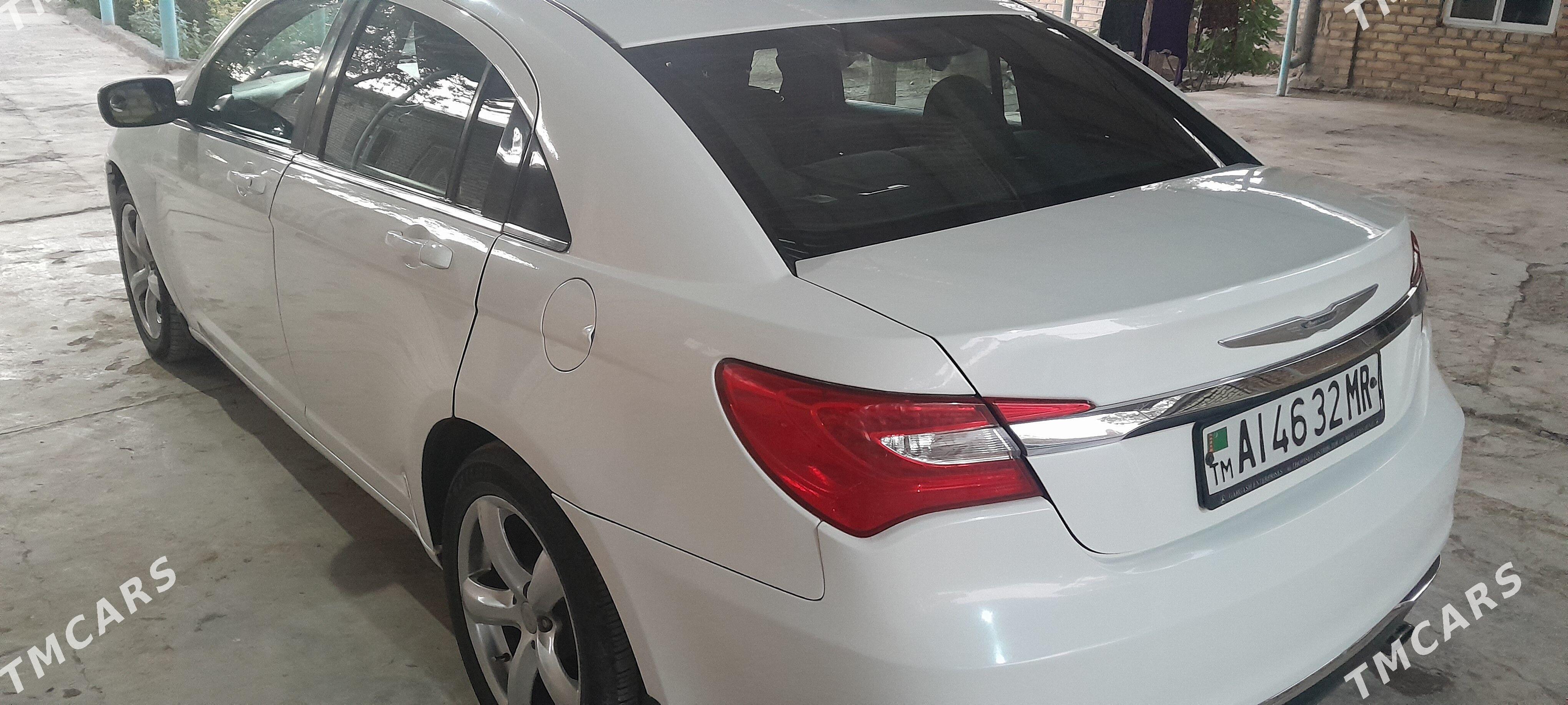 Chrysler 200 2011 - 100 000 TMT - Мары - img 1