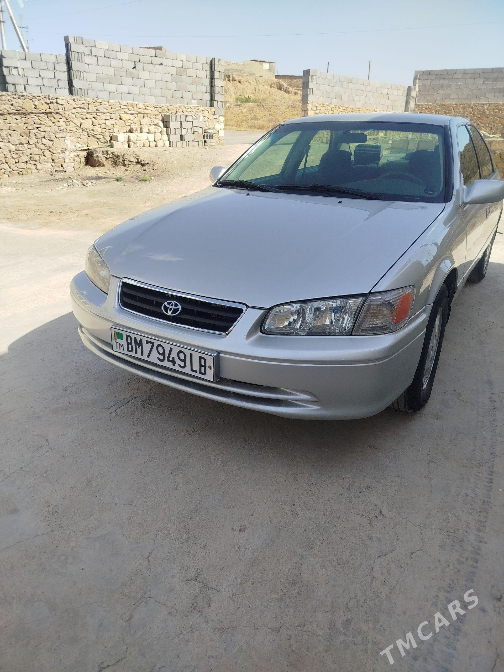 Toyota Camry 2000 - 175 000 TMT - Магданлы - img 1