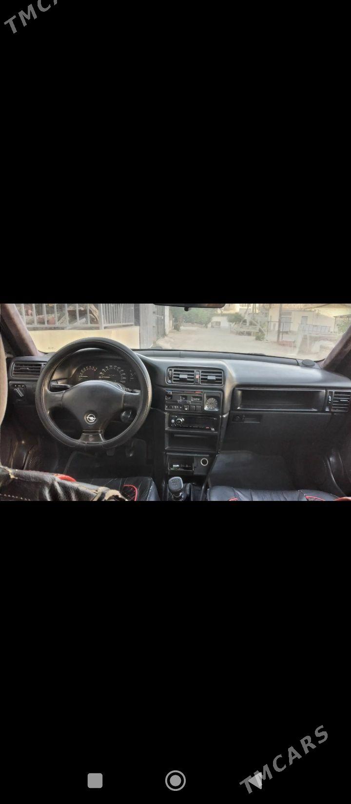 Opel Vectra 1992 - 50 000 TMT - Балканабат - img 1