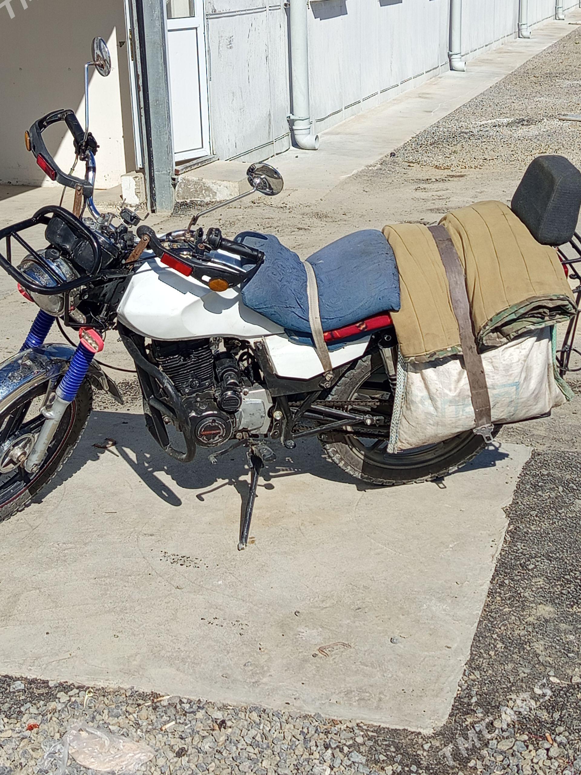 Fekon FK200-14G 2014 - 10 000 TMT - Берекет - img 1