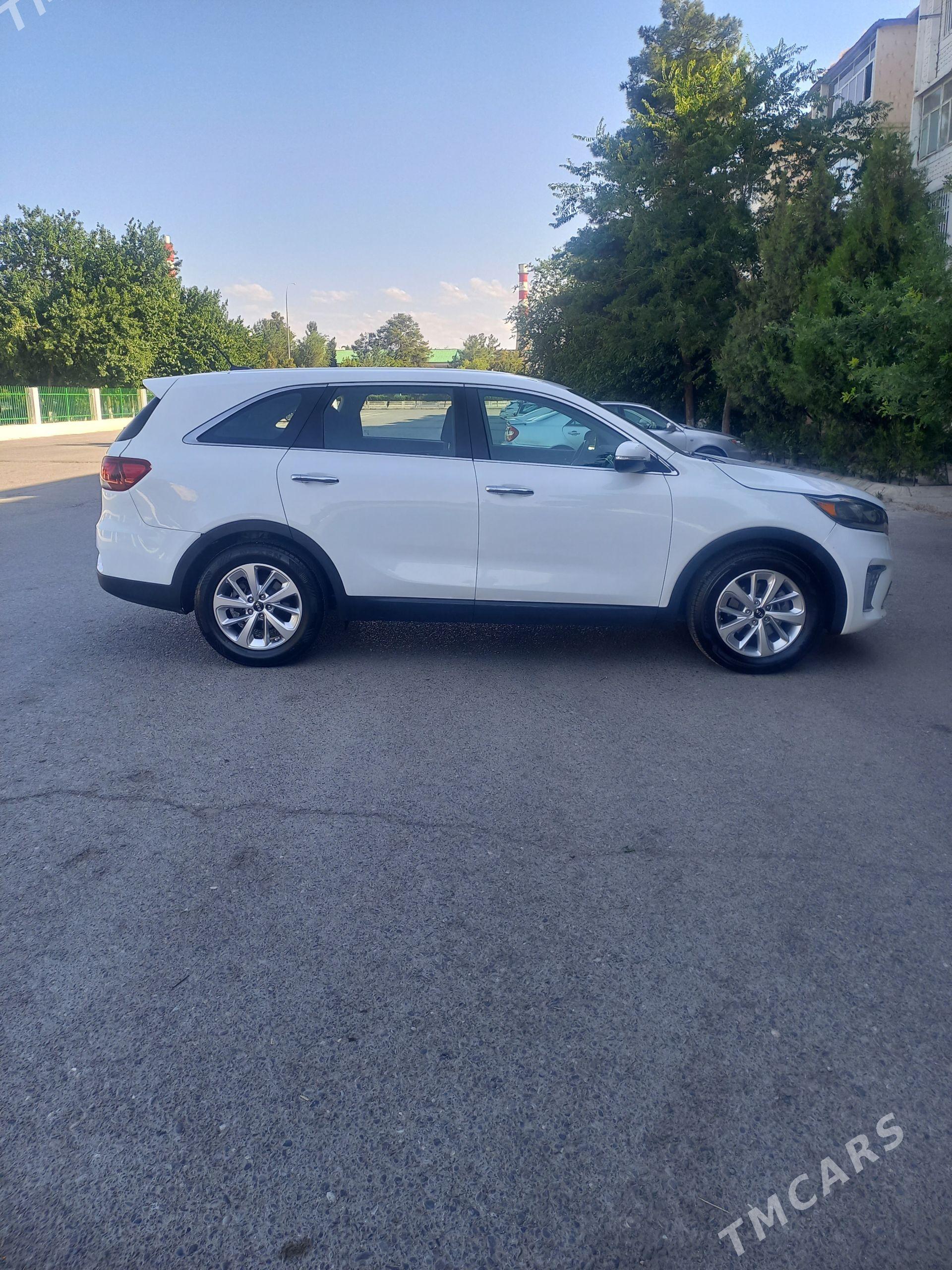 Kia Sorento 2020 - 320 000 TMT - 11 мкр - img 1