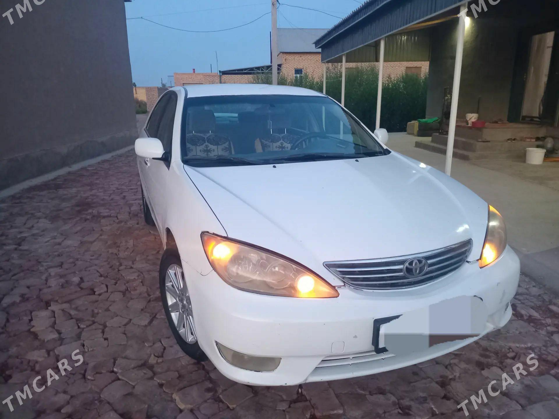 Toyota Camry 2003 - 170 000 TMT - етр. Туркменбаши - img 1