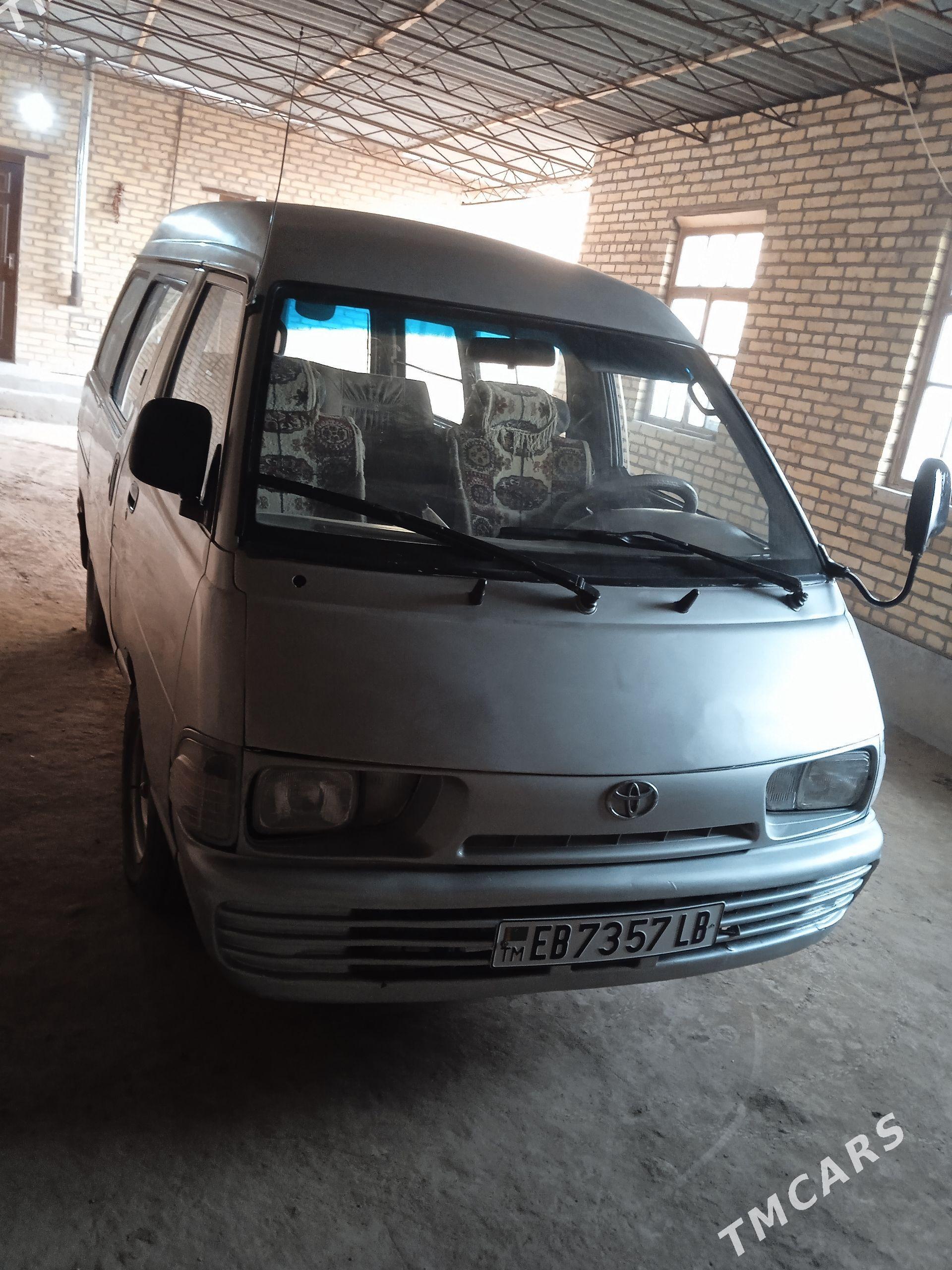 Toyota Town Ace 1993 - 40 000 TMT - Саят - img 1