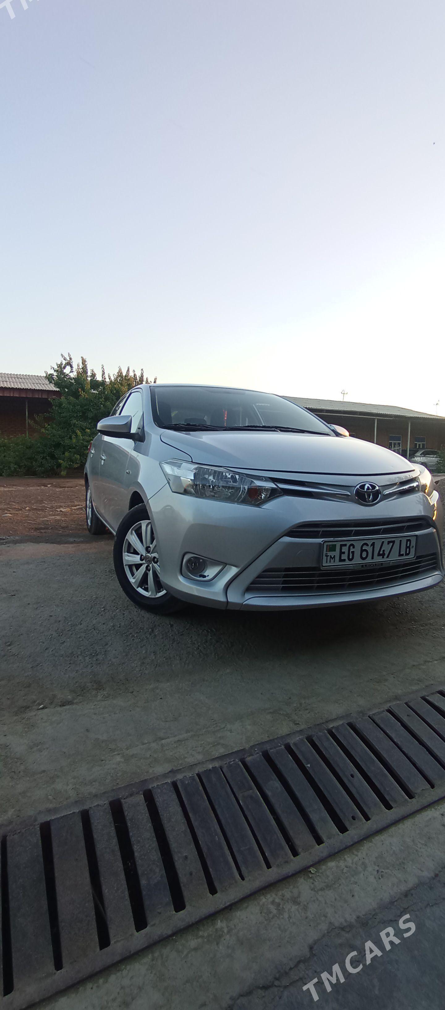 Toyota Yaris 2014 - 190 000 TMT - Сакар - img 1