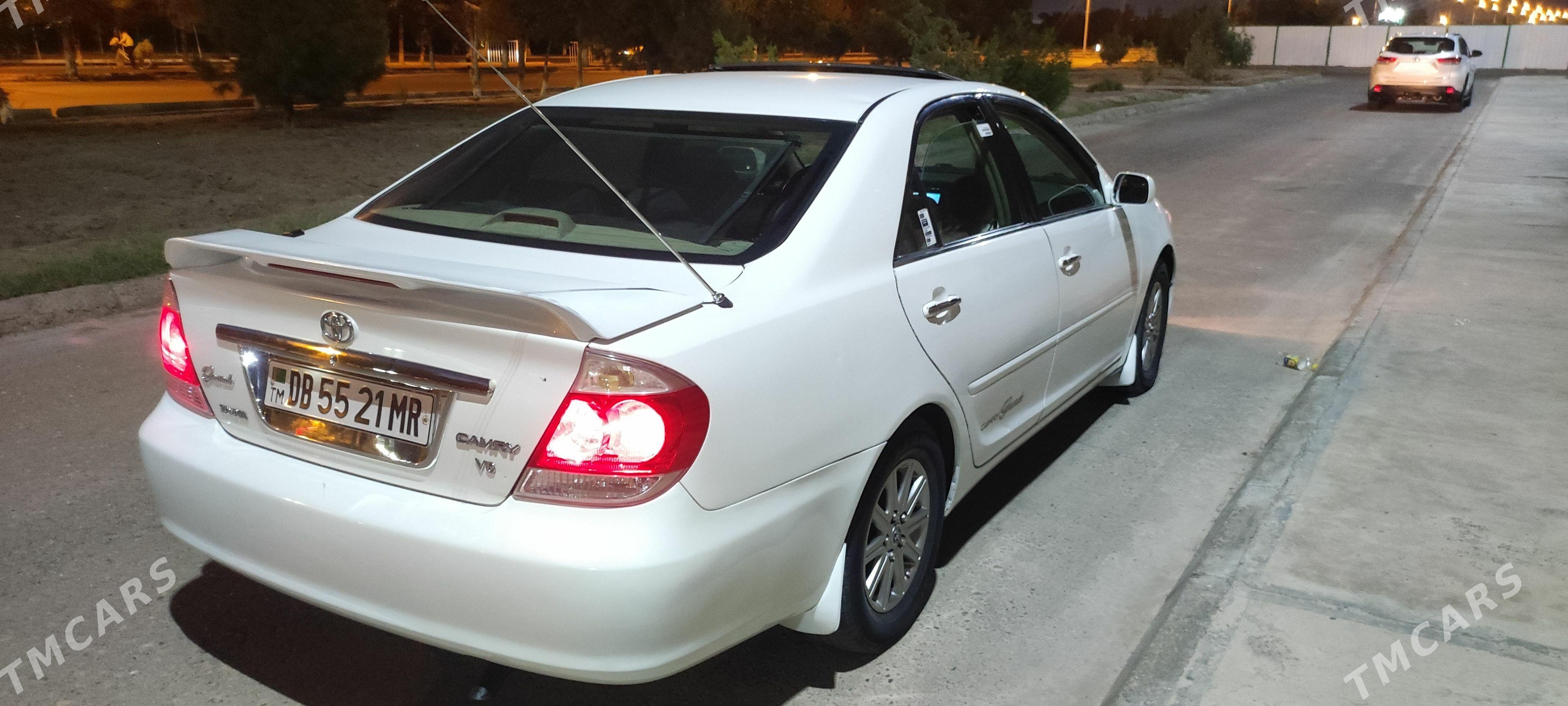 Toyota Camry 2002 - 220 000 TMT - Мары - img 1