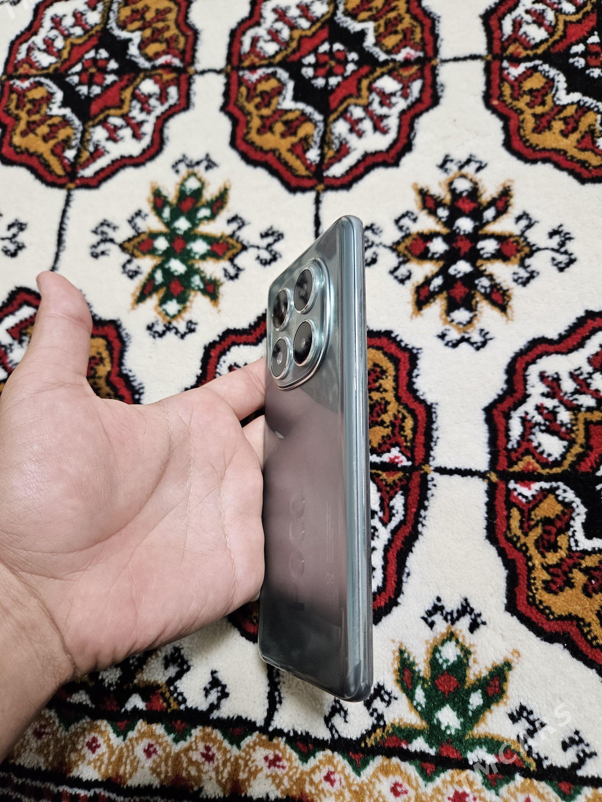 poco X7 - Türkmenabat - img 1