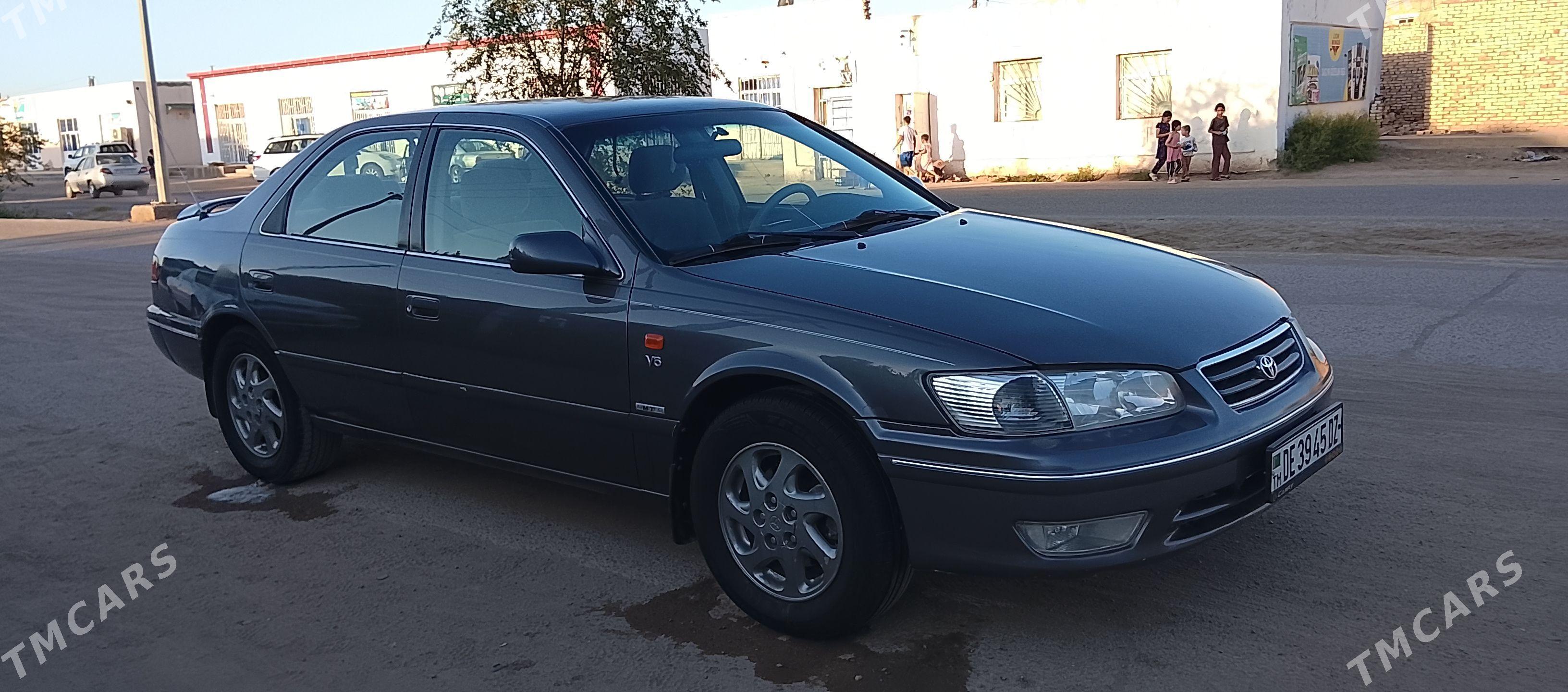 Toyota Camry 1999 - 160 000 TMT - Кёнеургенч - img 1