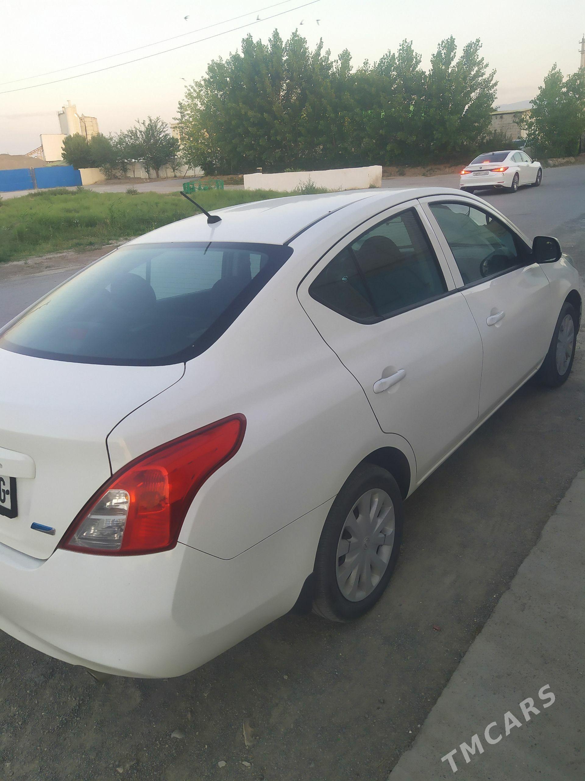 Nissan Versa 2013 - 130 000 TMT - Хитровка - img 1
