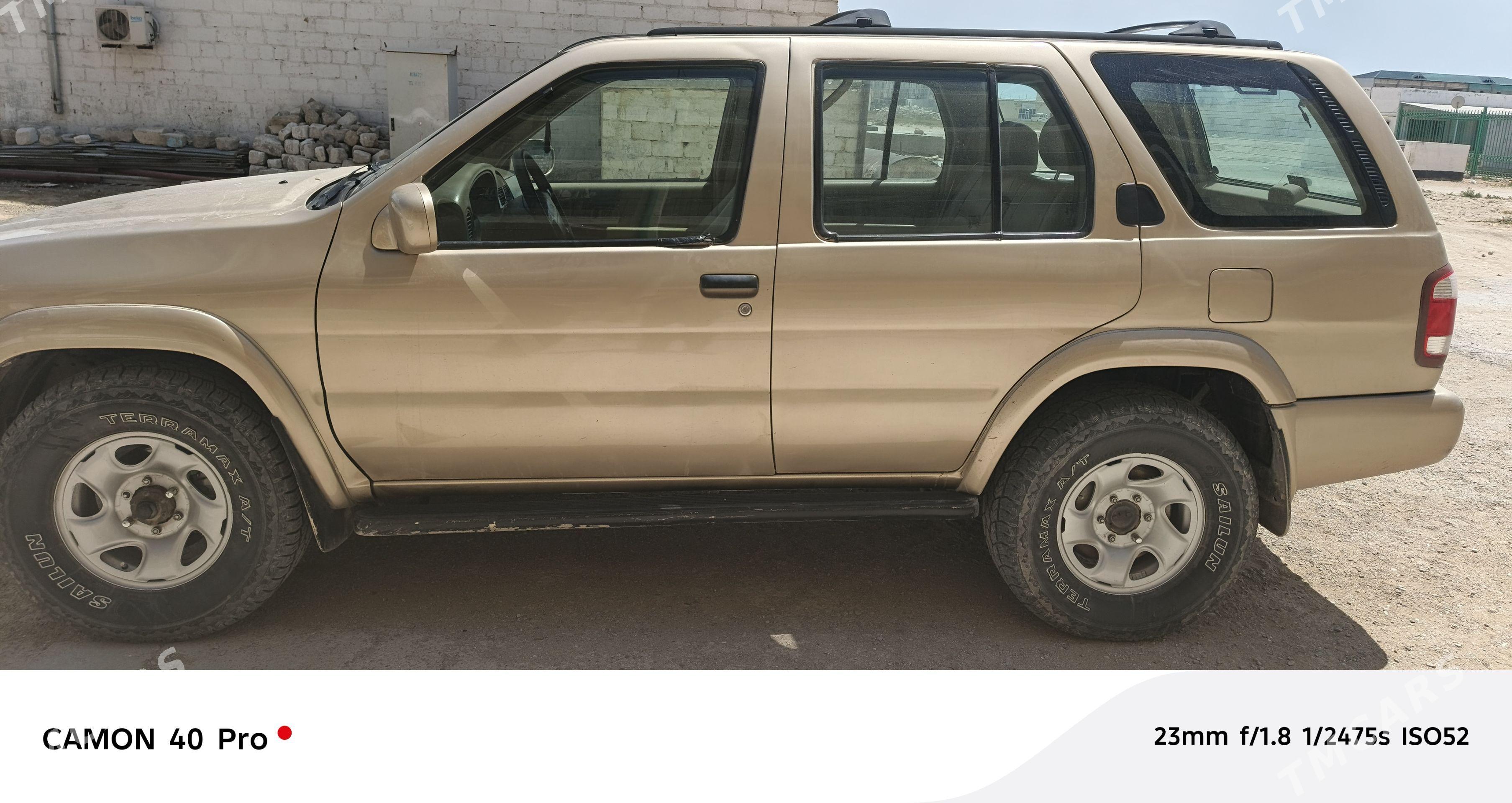 Nissan Pathfinder 2000 - 110 000 TMT - Карабогаз - img 1