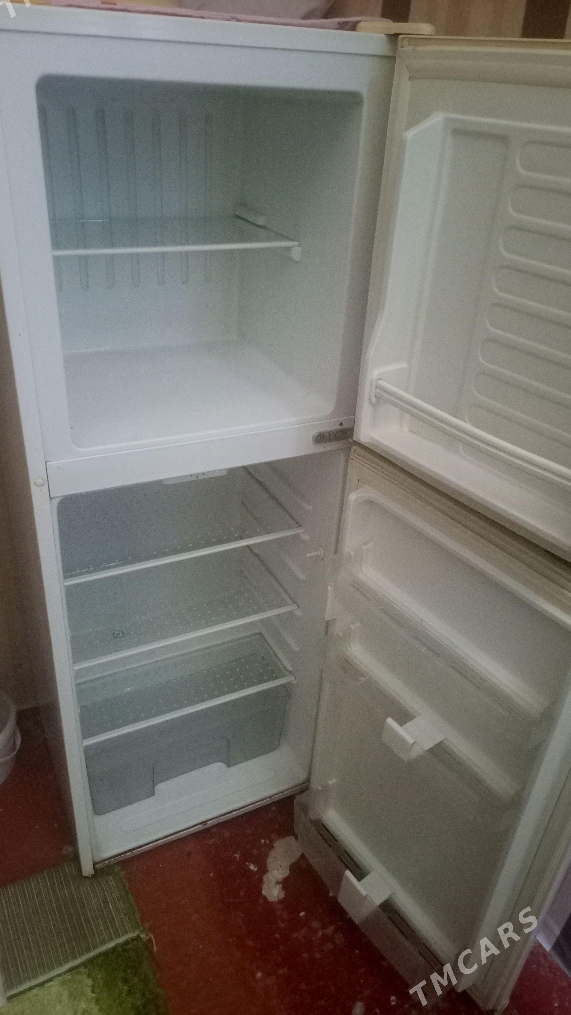 продам холодильник - Büzmeýin - img 1