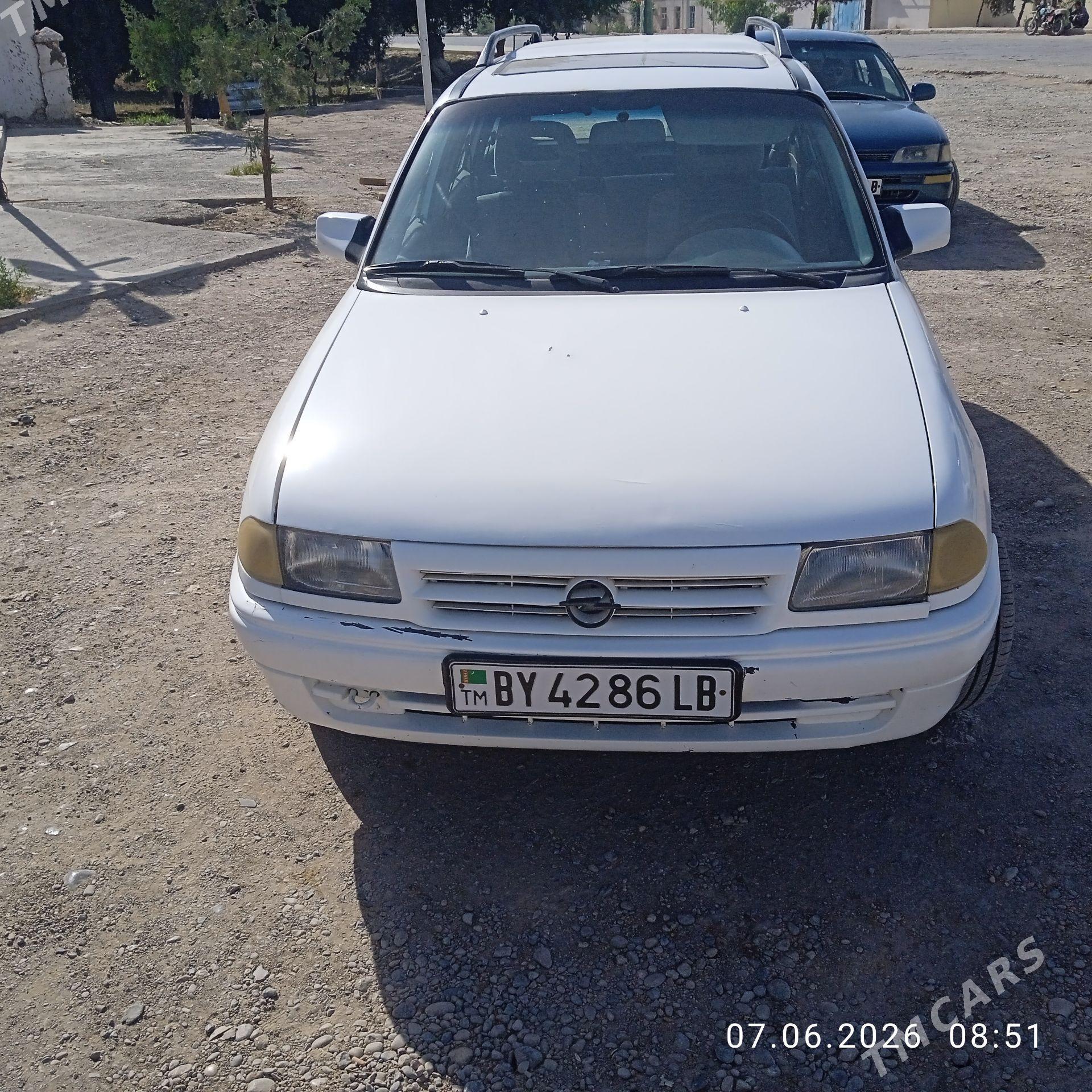 Toyota 4Runner 1993 - 36 000 TMT - Керки - img 1