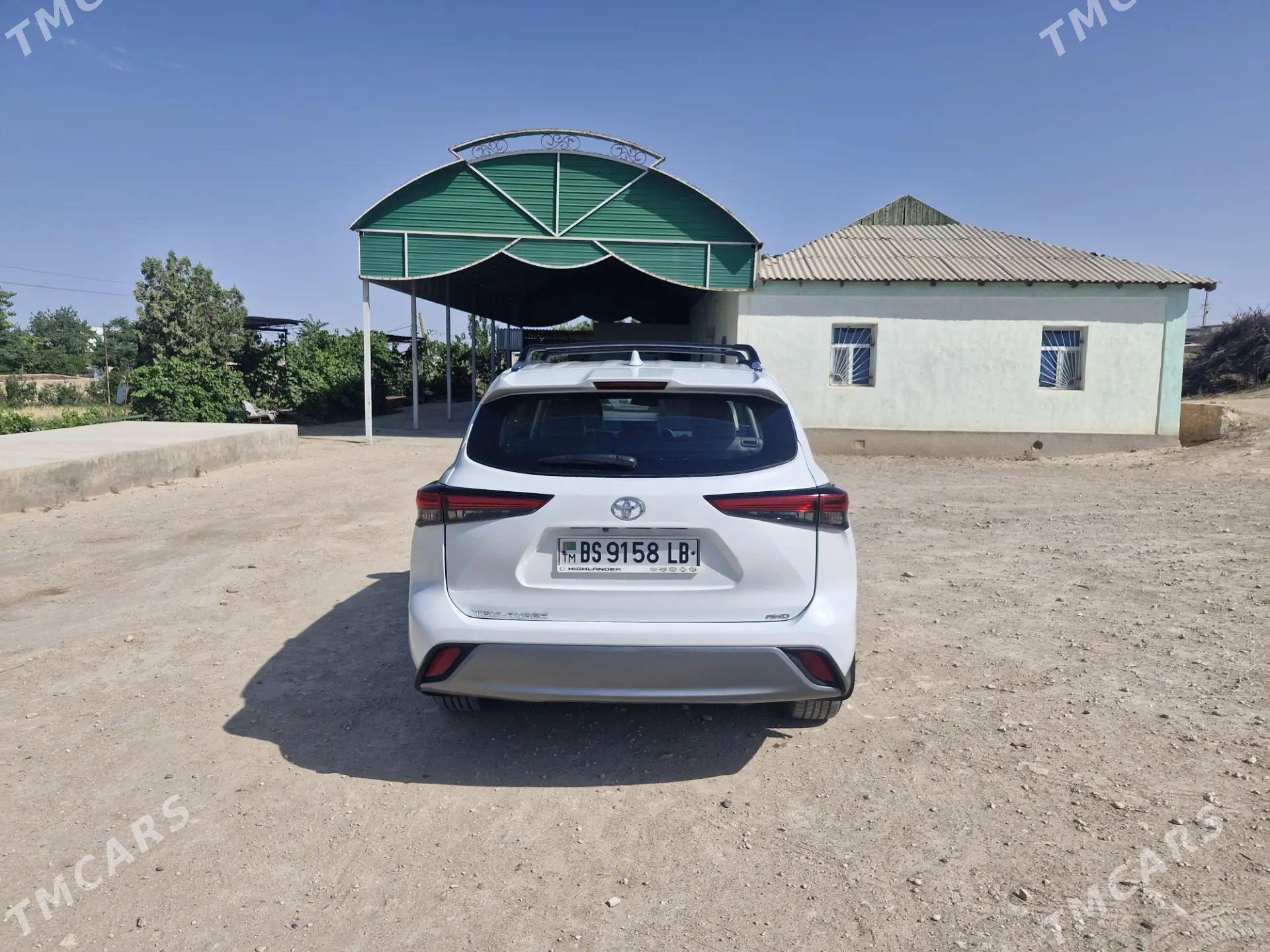 Toyota Highlander 2021 - 640 000 TMT - Dostluk - img 1