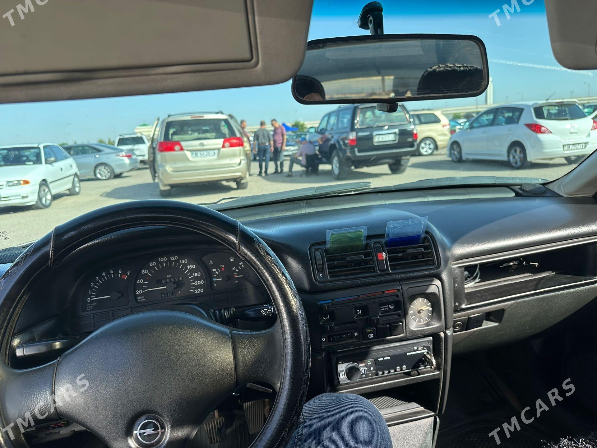 Opel Vectra 1992 - 43 000 TMT - Farap - img 1