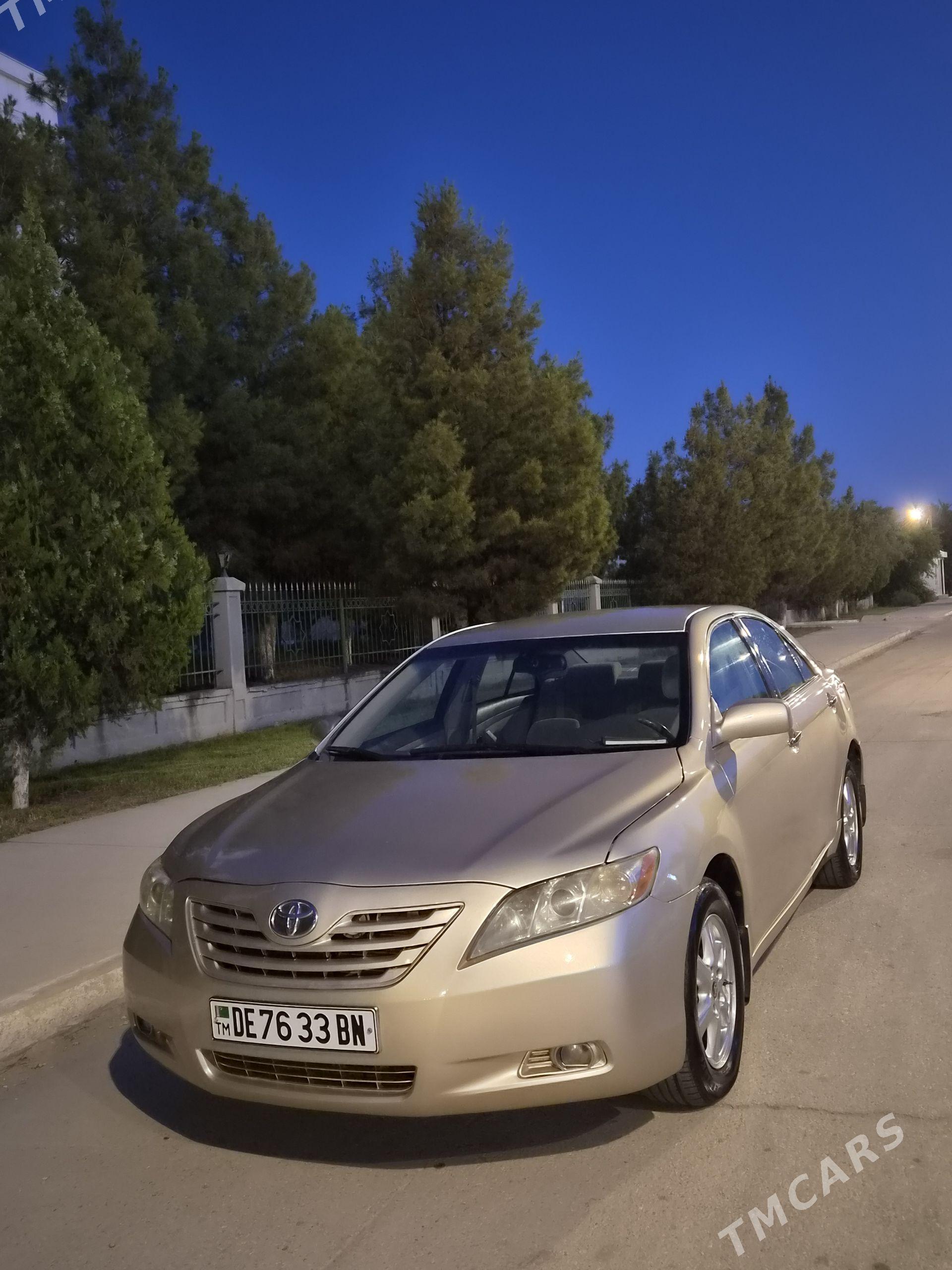 Toyota Camry 2009 - 155 000 TMT - Балканабат - img 1