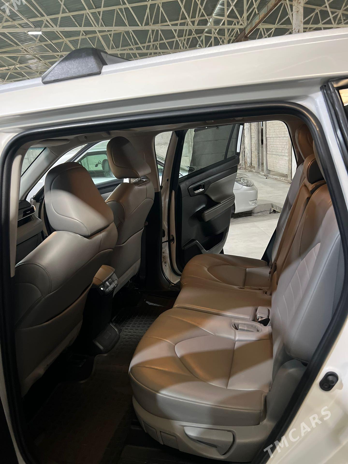 Toyota Highlander 2022 - 572 300 TMT - Sakarçäge - img 1