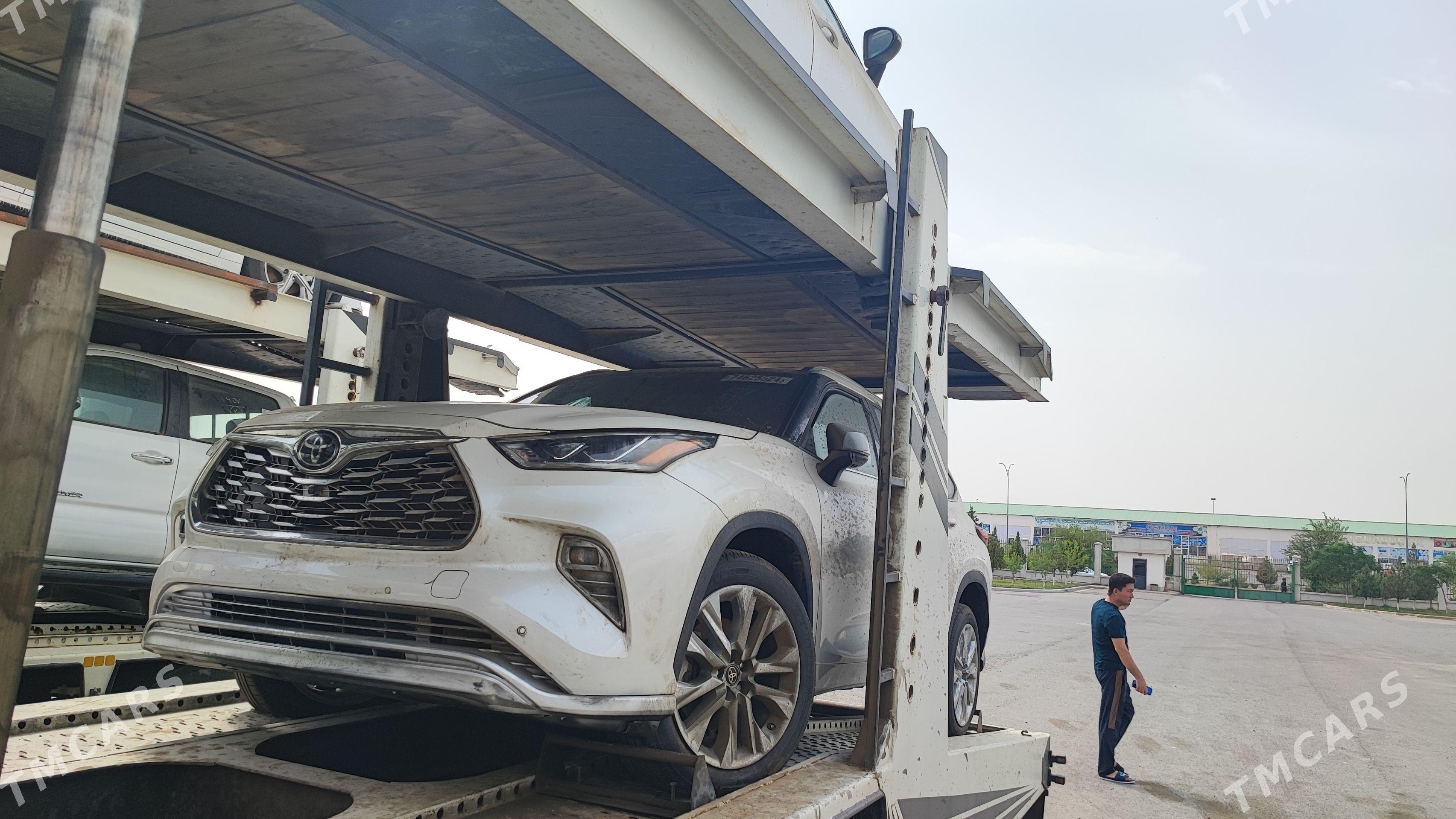 Toyota Highlander 2021 - 650 000 TMT - Ашхабад - img 1