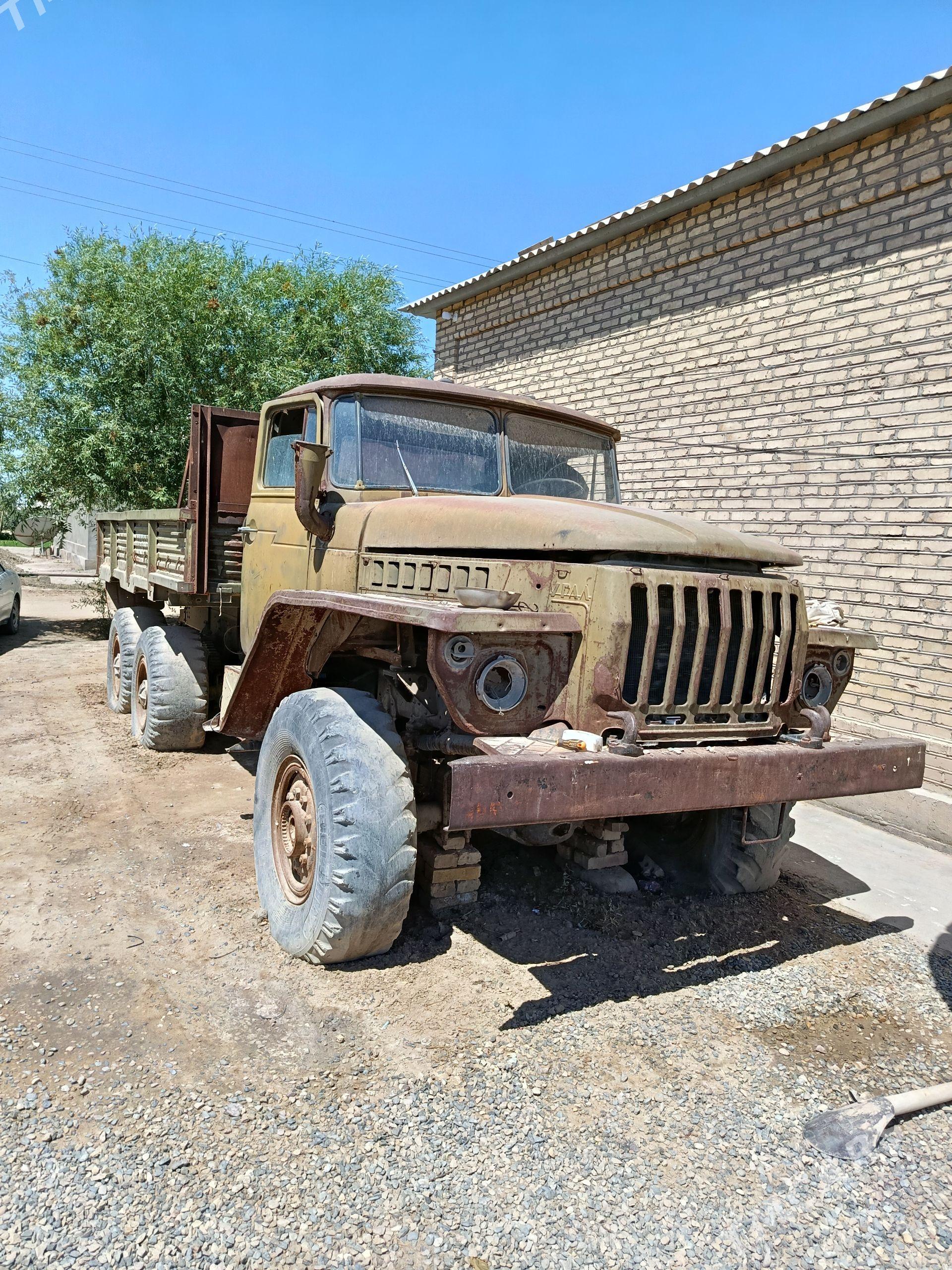 Ural 4320 1996 - 90 000 TMT - Sakarçäge - img 1