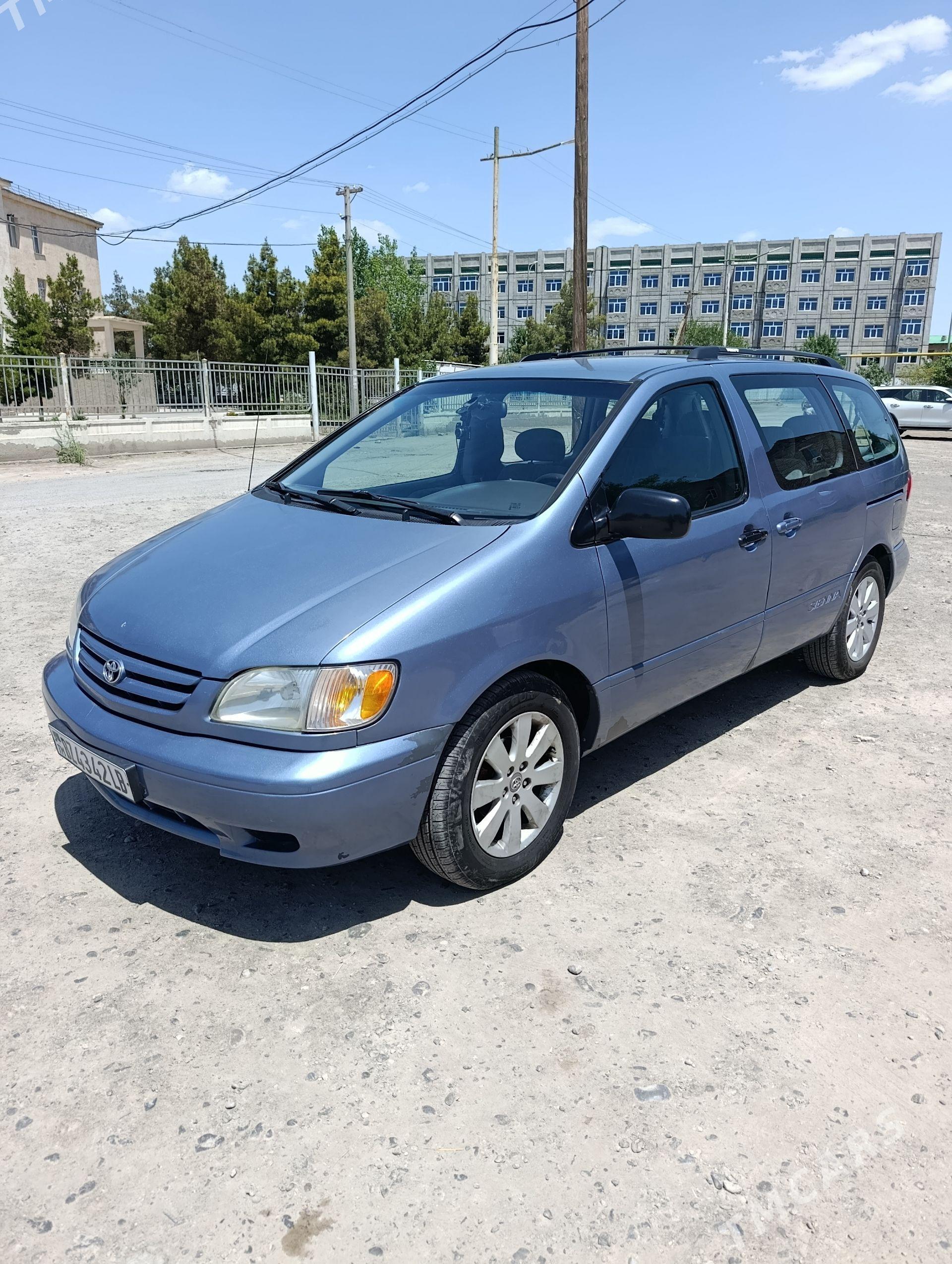 Toyota Sienna 2002 - 185 000 TMT - Дянев - img 1