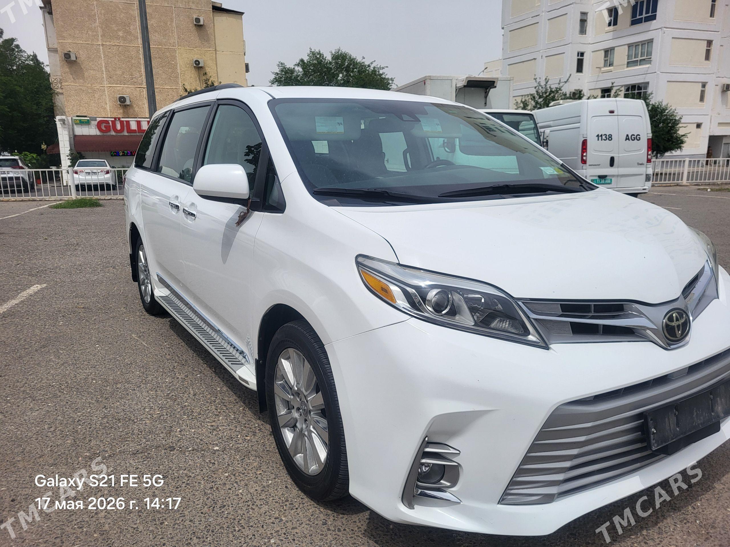 Toyota Sienna 2020 - 370 000 TMT - Ашхабад - img 1