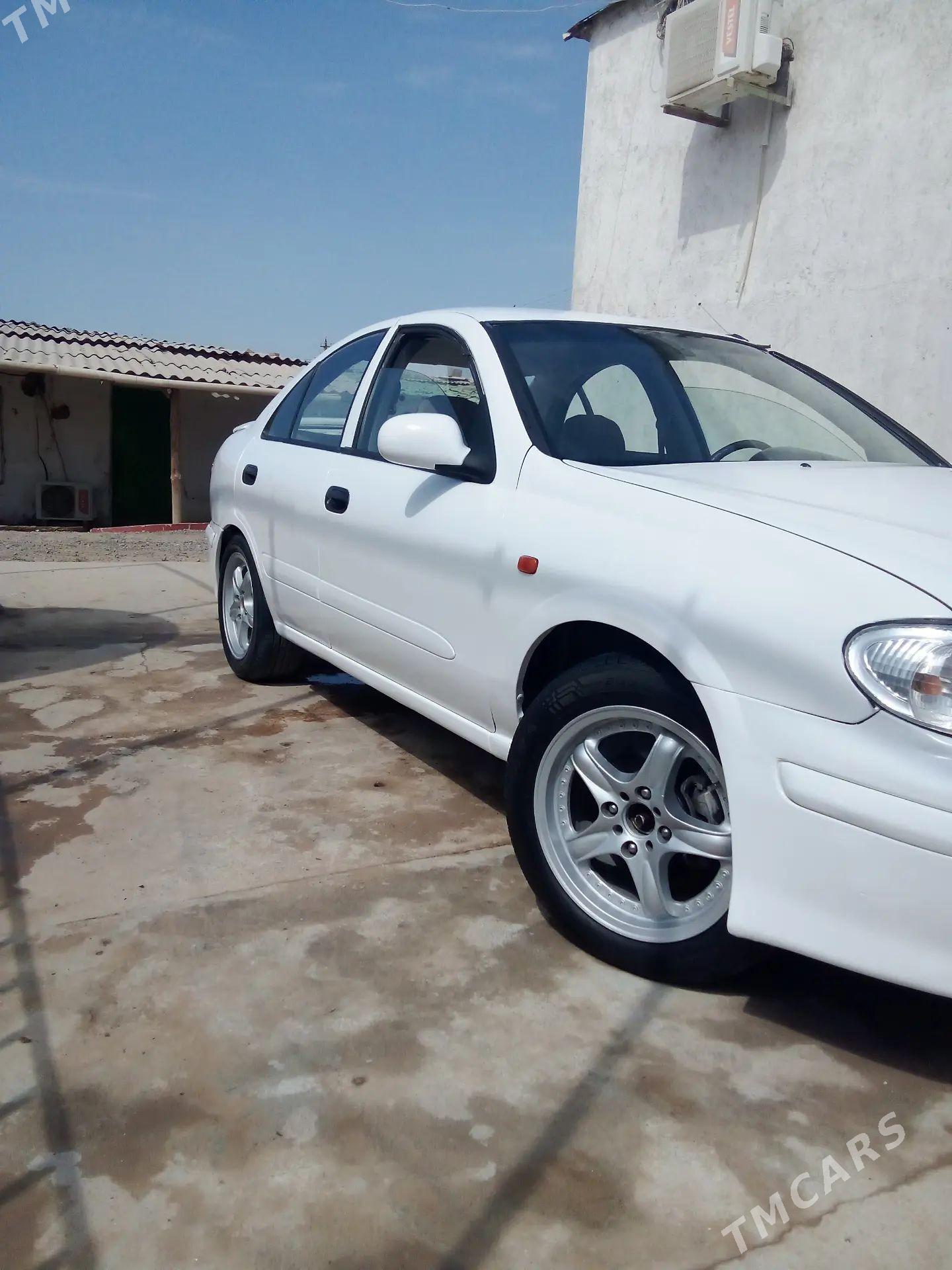 Nissan Sunny 2000 - 45 000 TMT - Кака - img 1