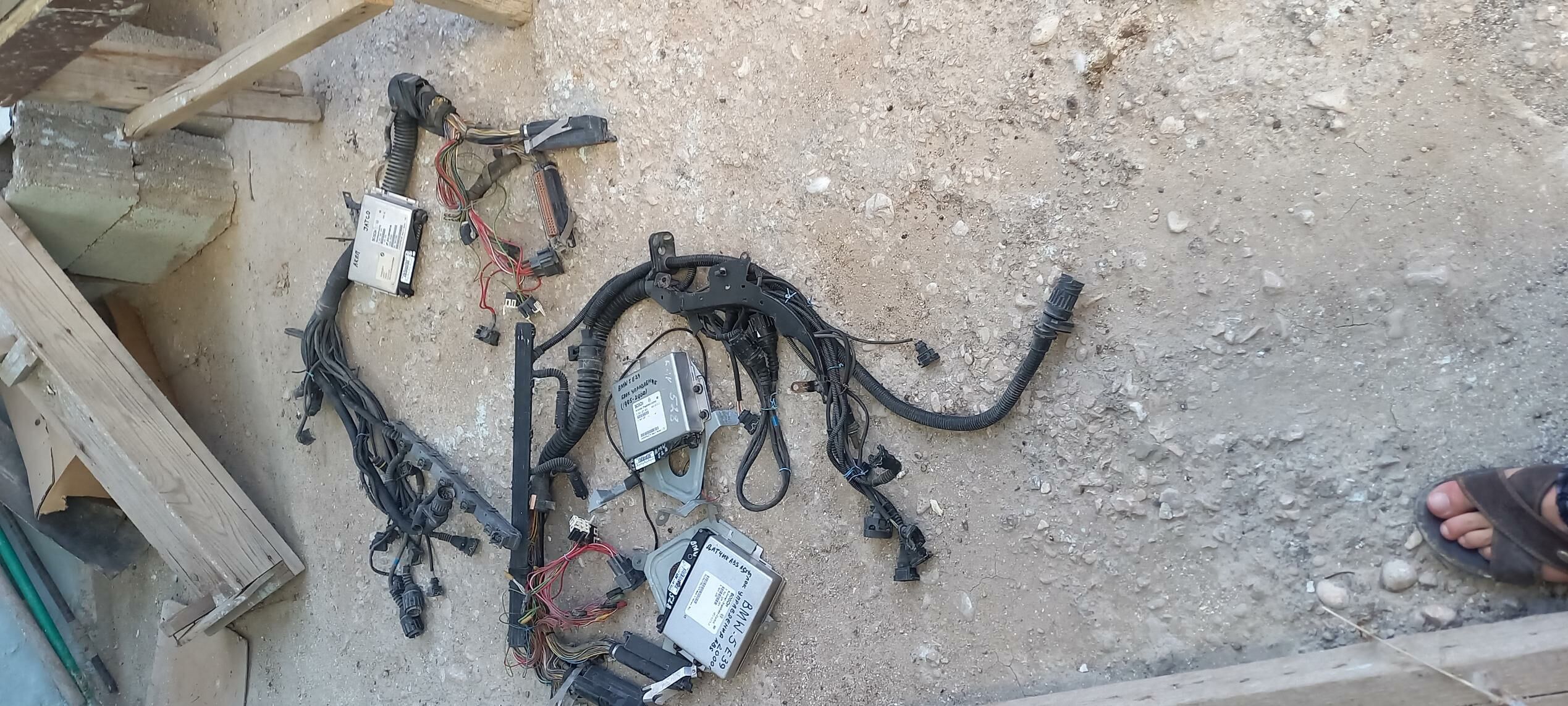 Motor prowoda, kompyuter 100 TMT - Balkanabat - img 1