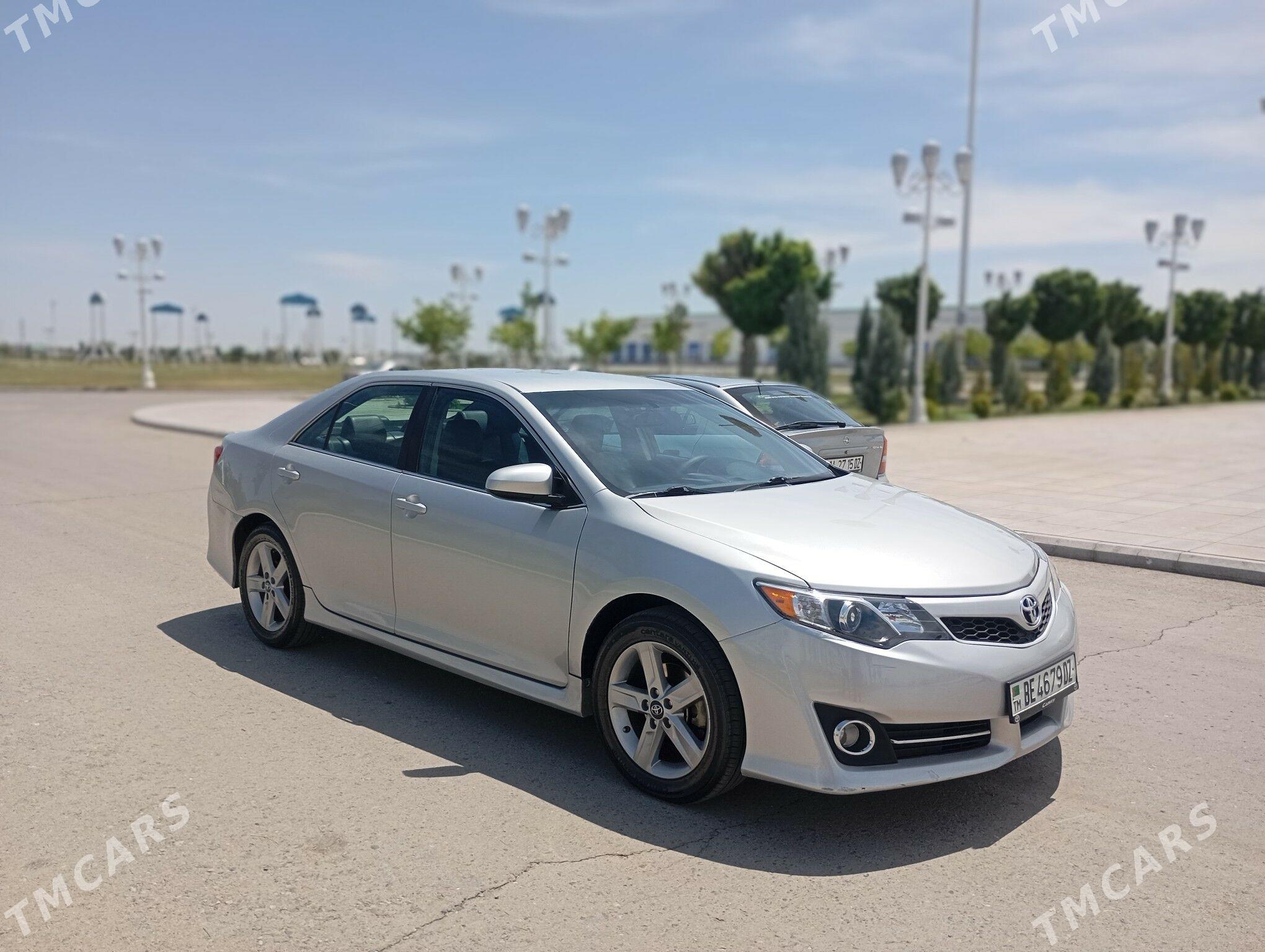 Toyota Camry 2013 - 260 000 TMT - Дашогуз - img 1