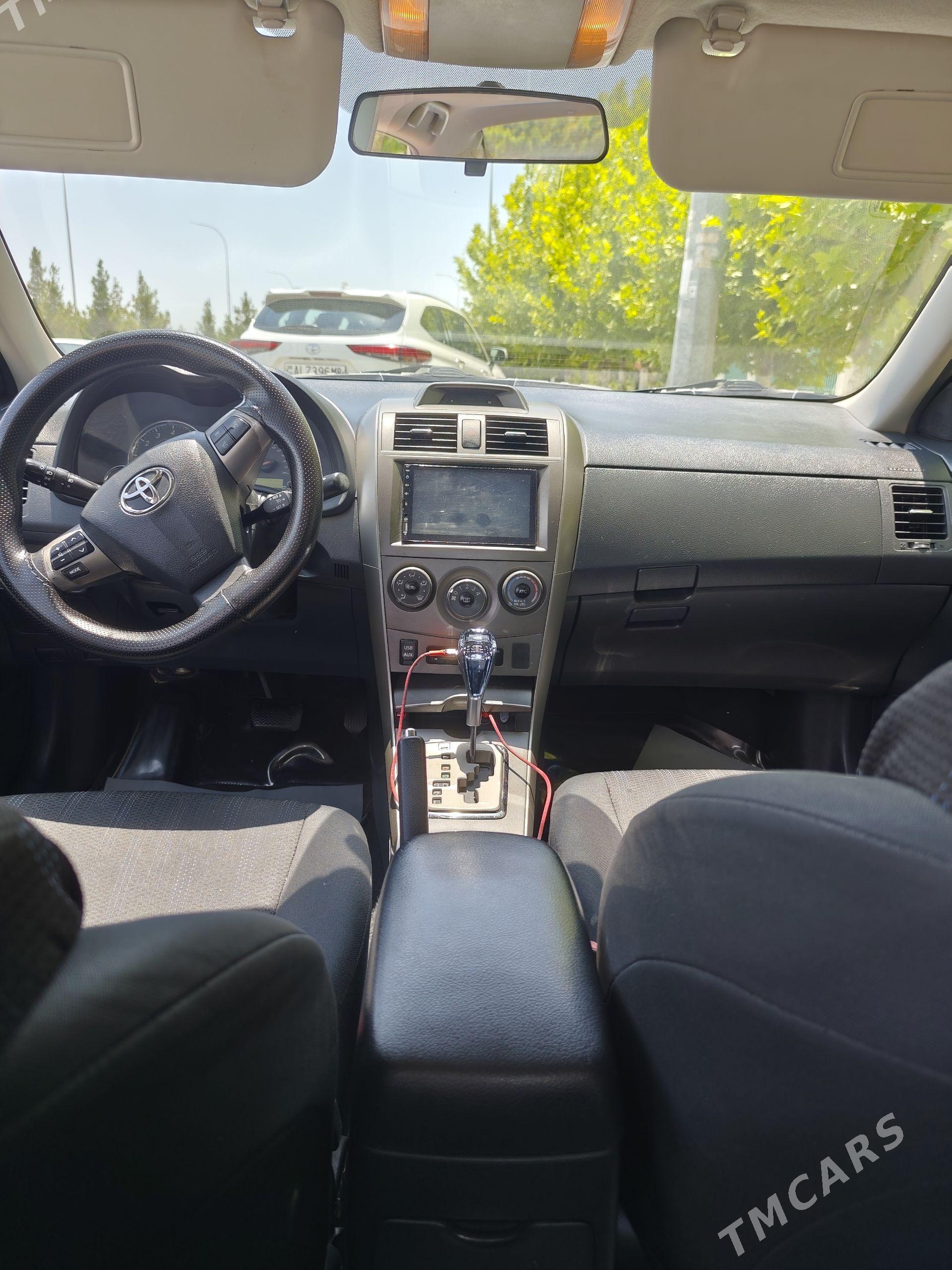 Toyota Corolla 2011 - 220 000 TMT - Тязе заман - img 1