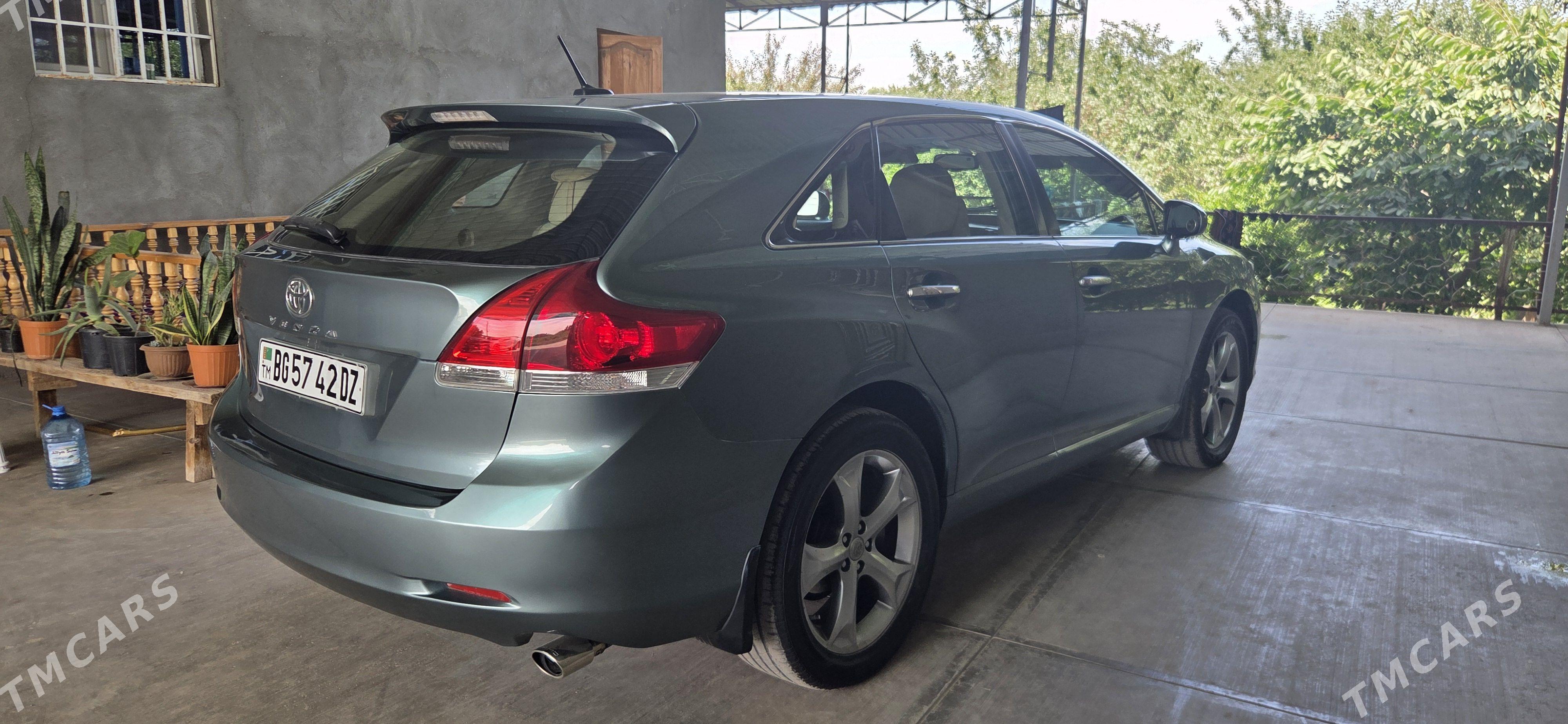 Toyota Venza 2009 - 250 000 TMT - Дашогуз - img 1
