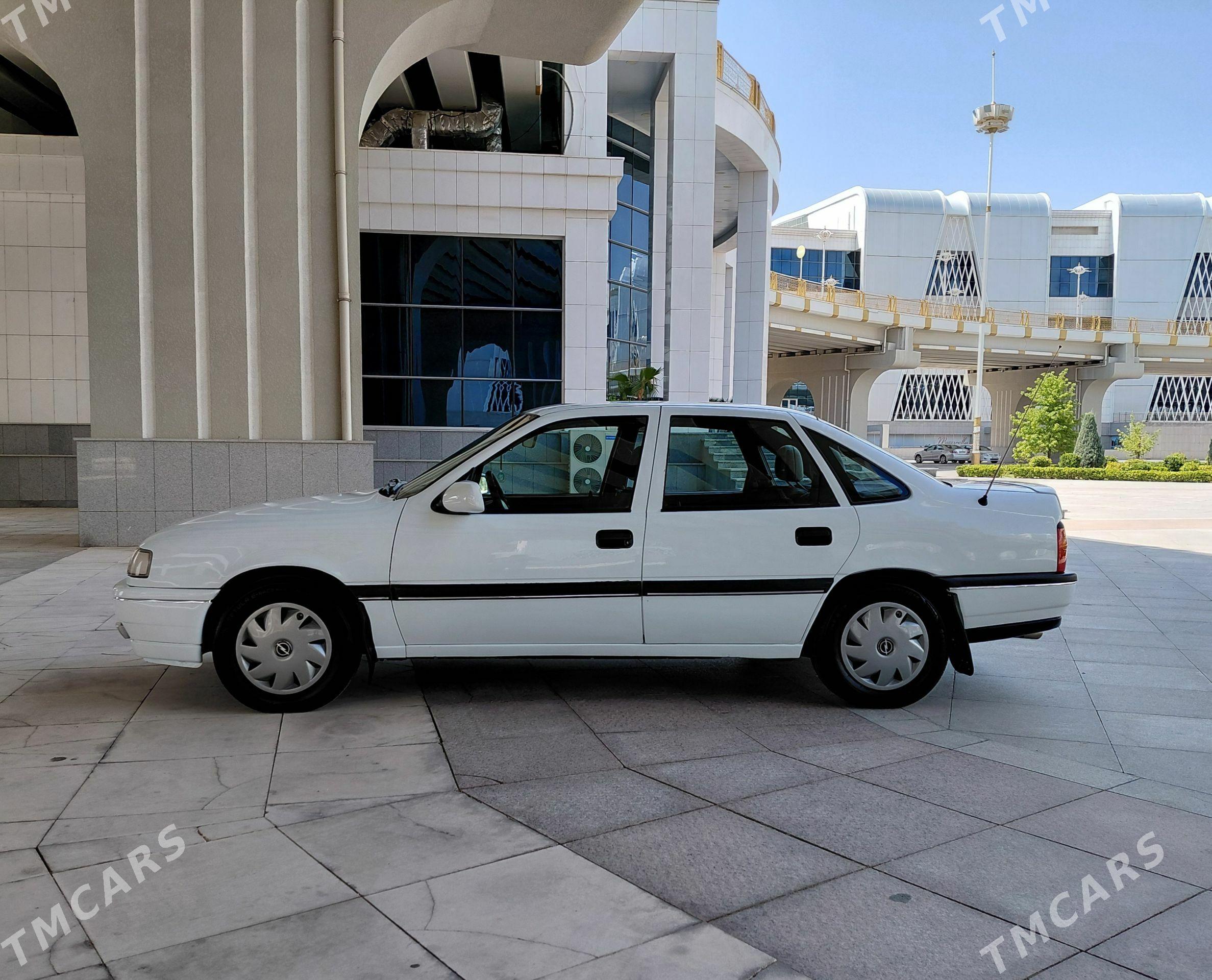 Opel Vectra 1992 - 61 000 TMT - Ашхабад - img 1