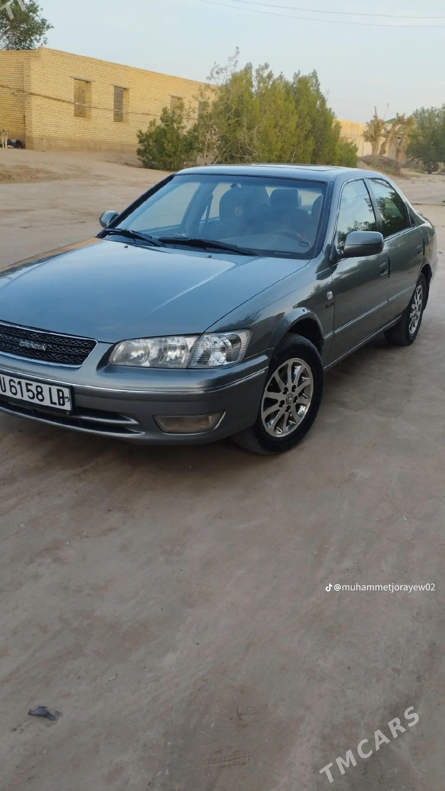 Toyota Camry 2001 - 200 000 TMT - Kerki - img 1