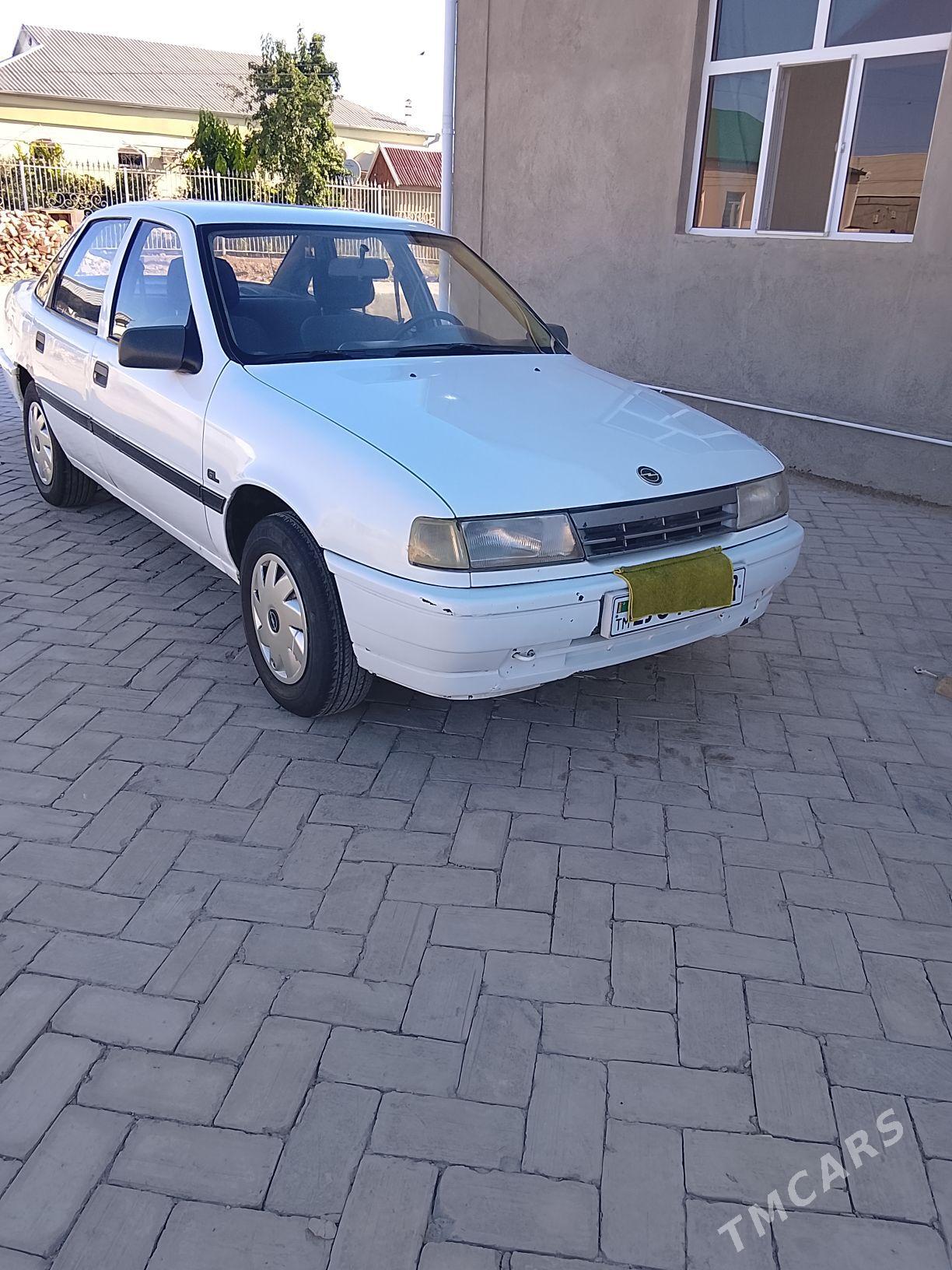 Opel Vectra 1991 - 52 000 TMT - Байрамали - img 1