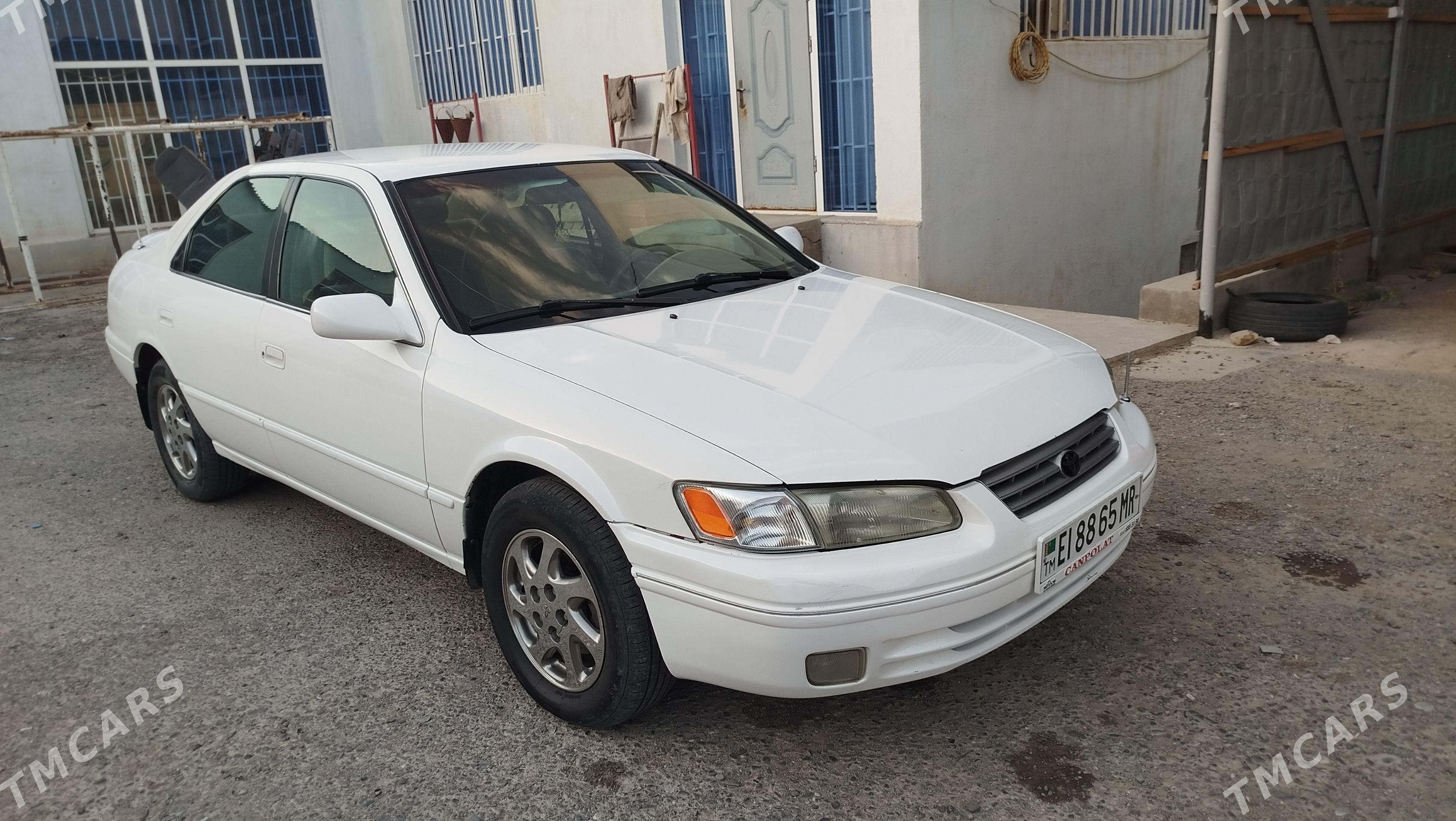 Toyota Camry 1998 - 165 000 TMT - Байрамали - img 1
