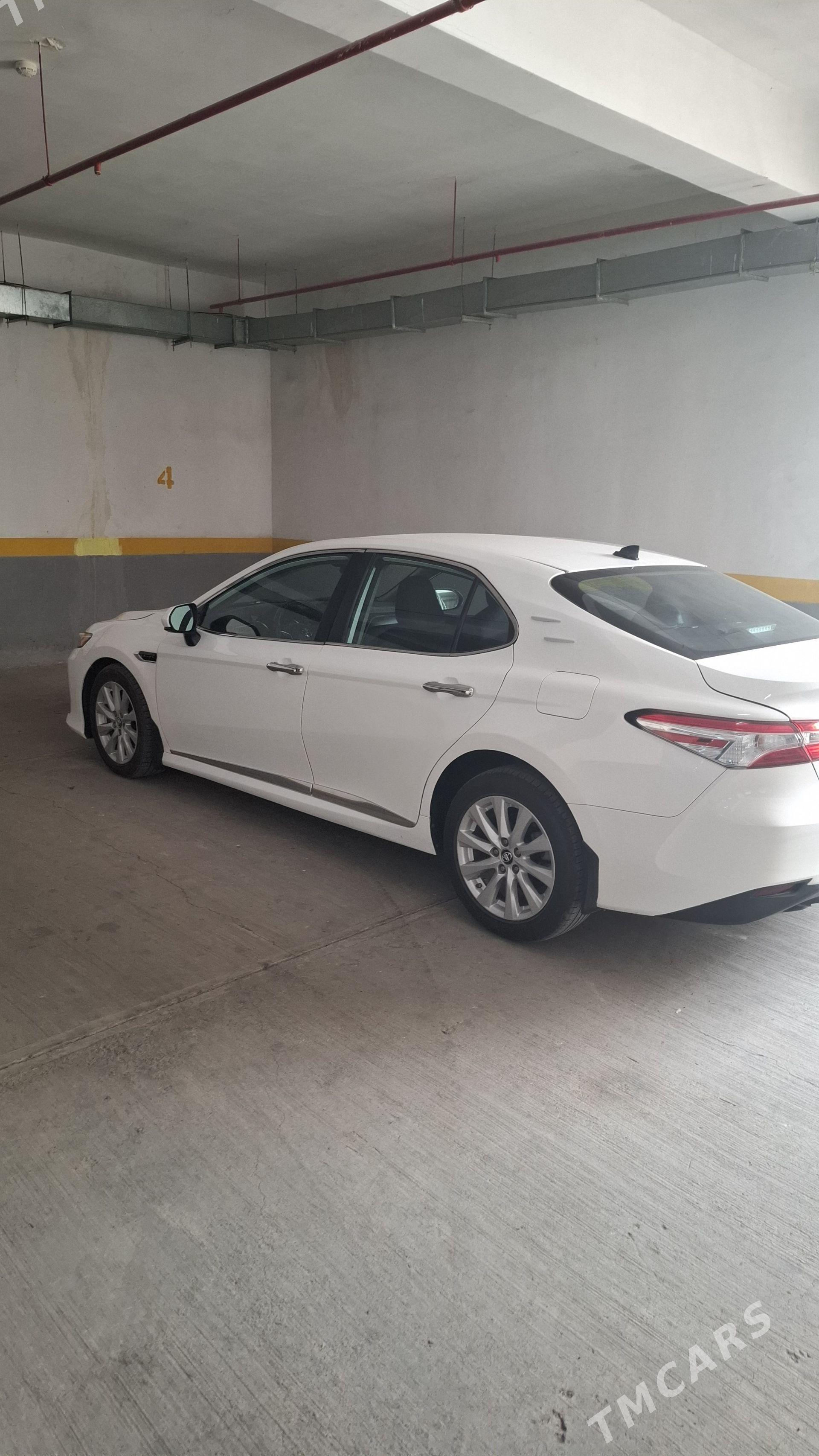Toyota Camry 2022 - 365 000 TMT - Ашхабад - img 1