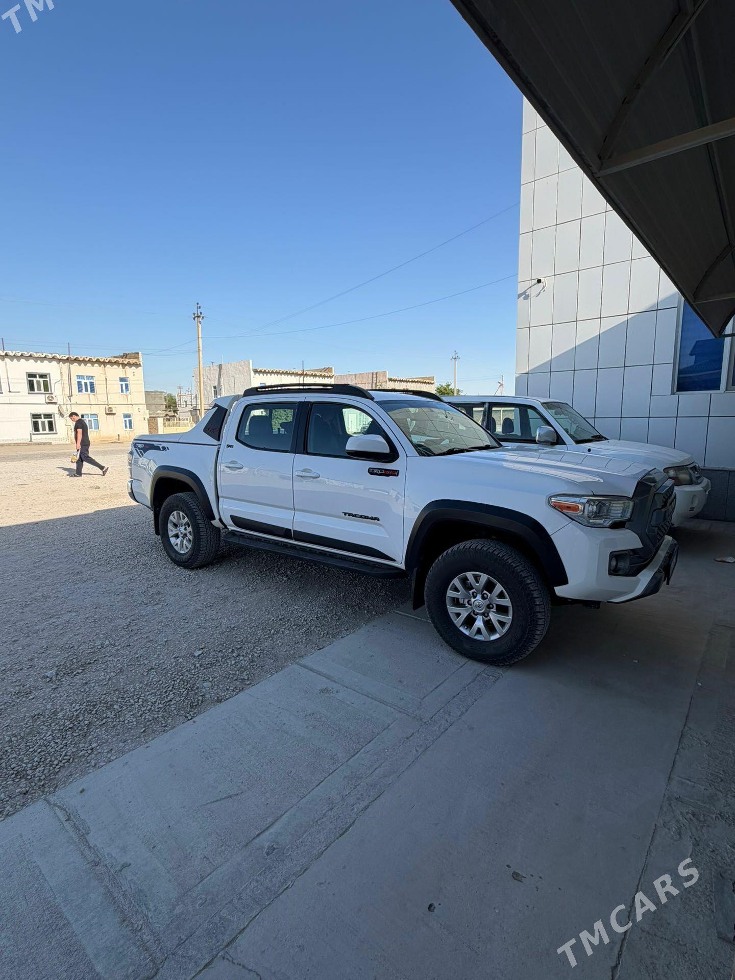 Toyota Tacoma 2017 - 440 000 TMT - Gumdag - img 1