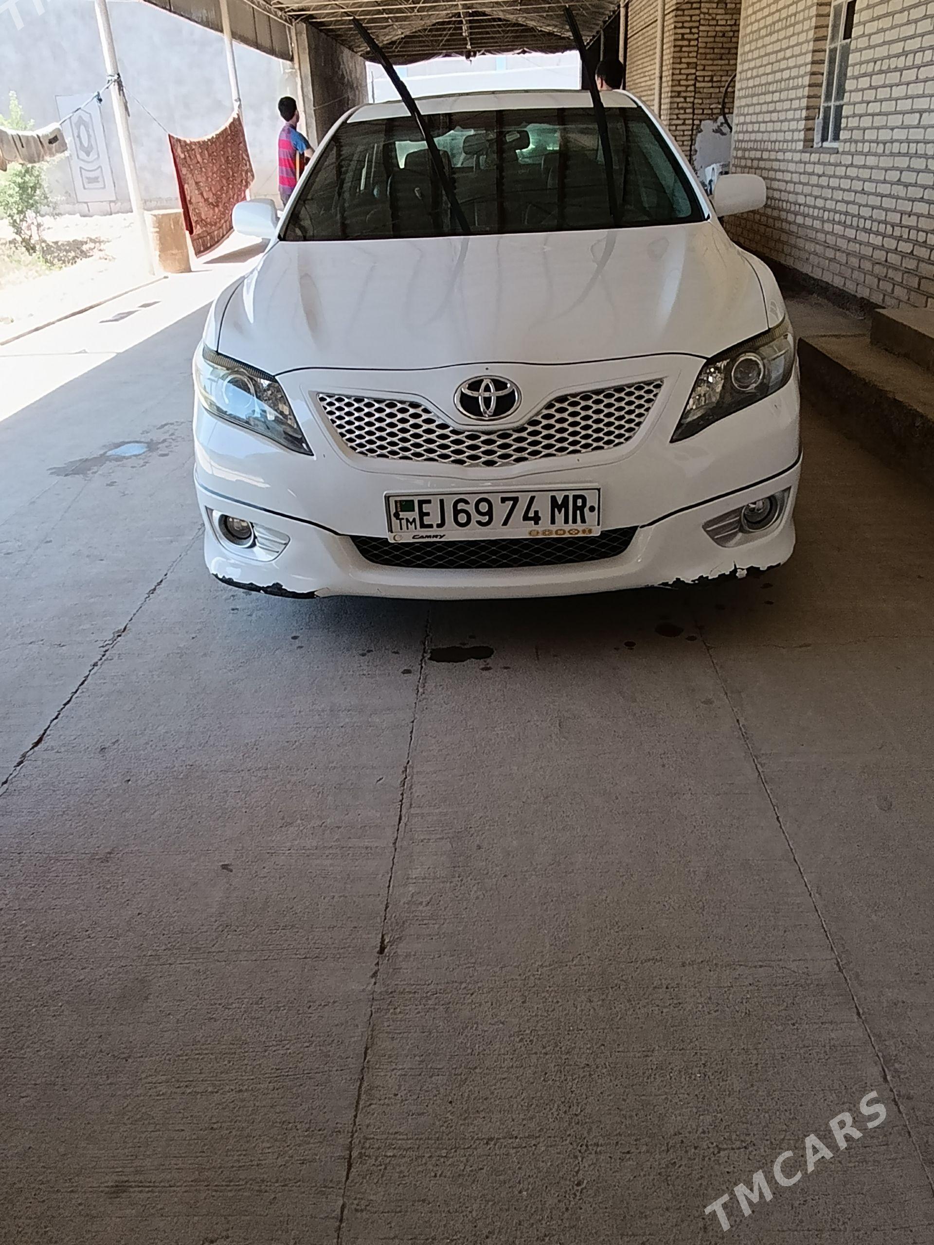 Toyota Camry 2010 - 260 000 TMT - Türkmengala - img 1