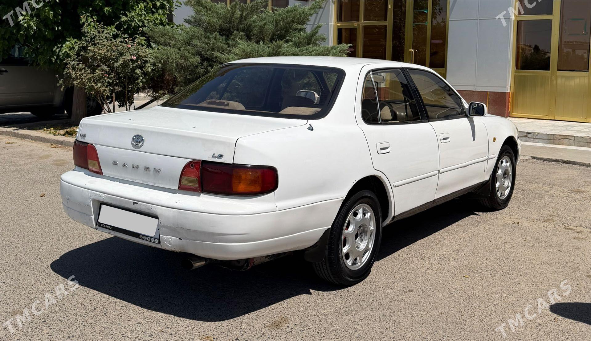 Toyota Camry 1994 - 93 000 TMT - Мары - img 1