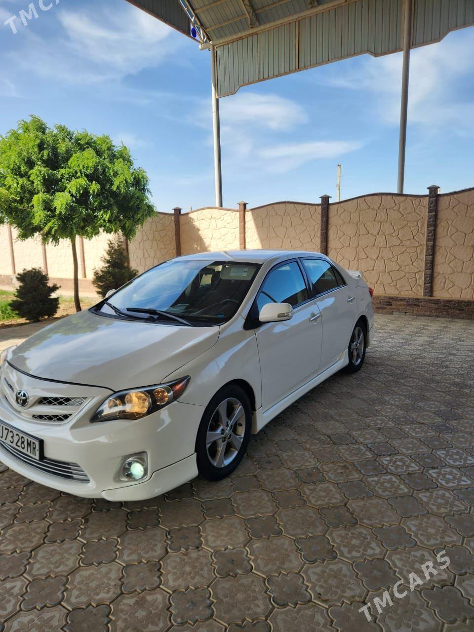 Toyota Corolla 2013 - 190 000 TMT - Мары - img 1