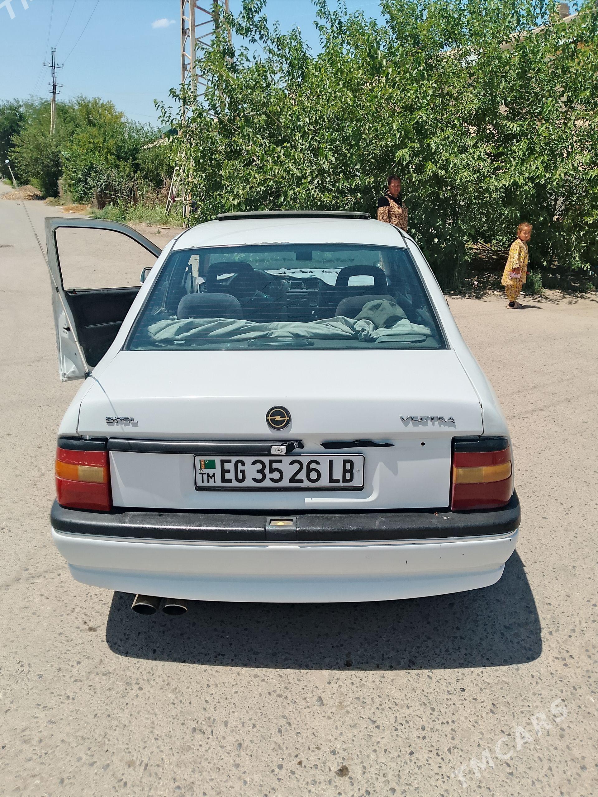Opel Vectra 1993 - 25 000 TMT - Farap - img 1