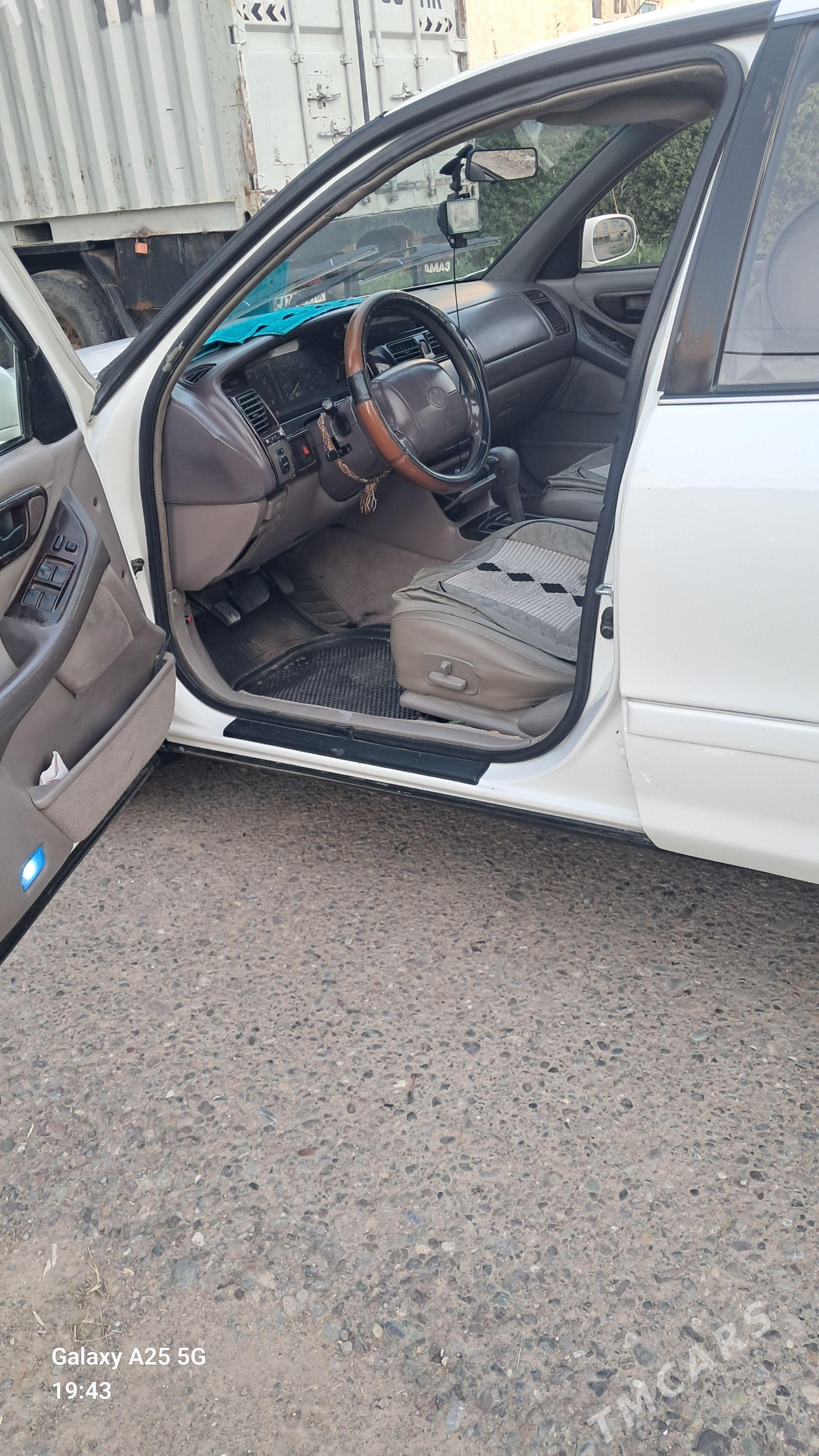 Toyota Avalon 1997 - 130 000 TMT - Байрамали - img 1